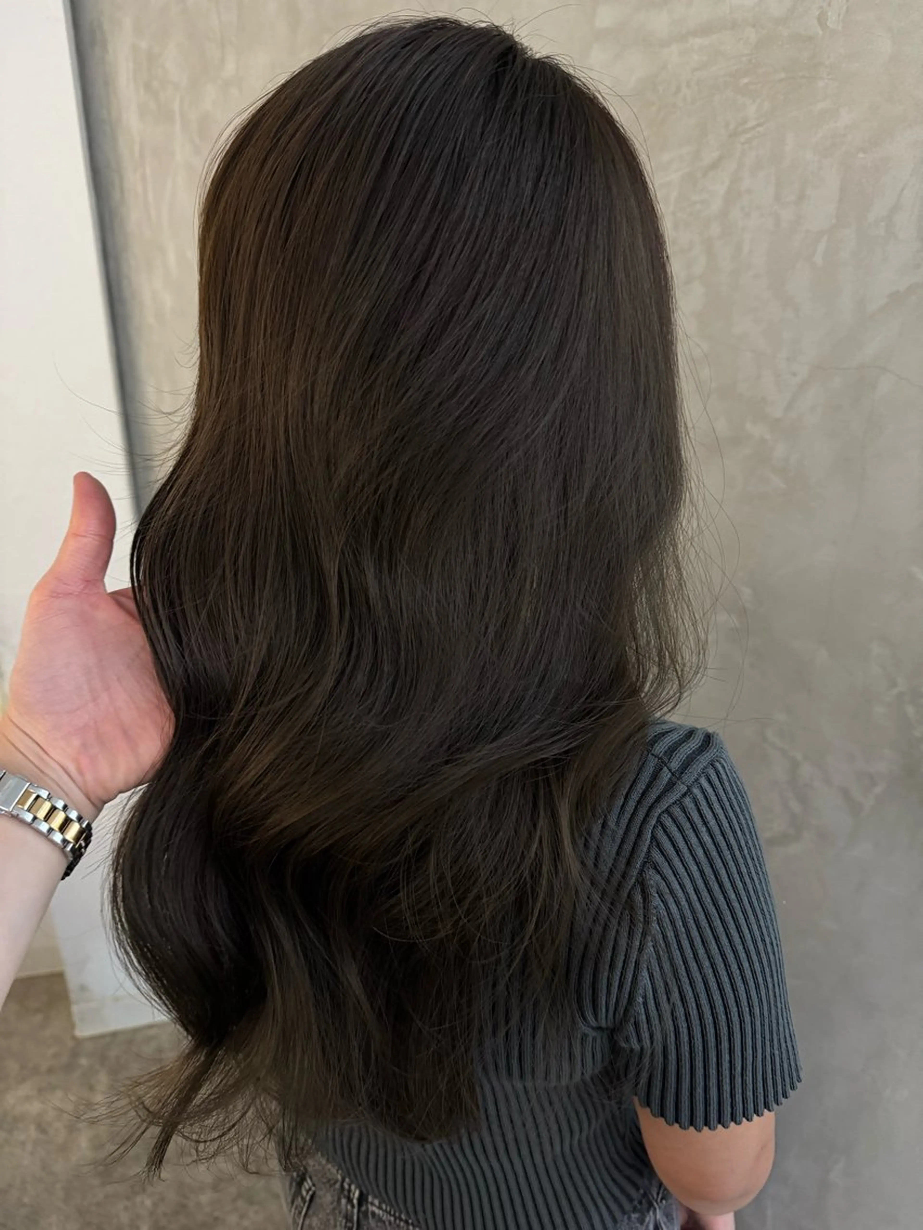 ロング カラー イルミナカラー オリーブカラー ヘアカラー iso chihiroのヘアスタイル