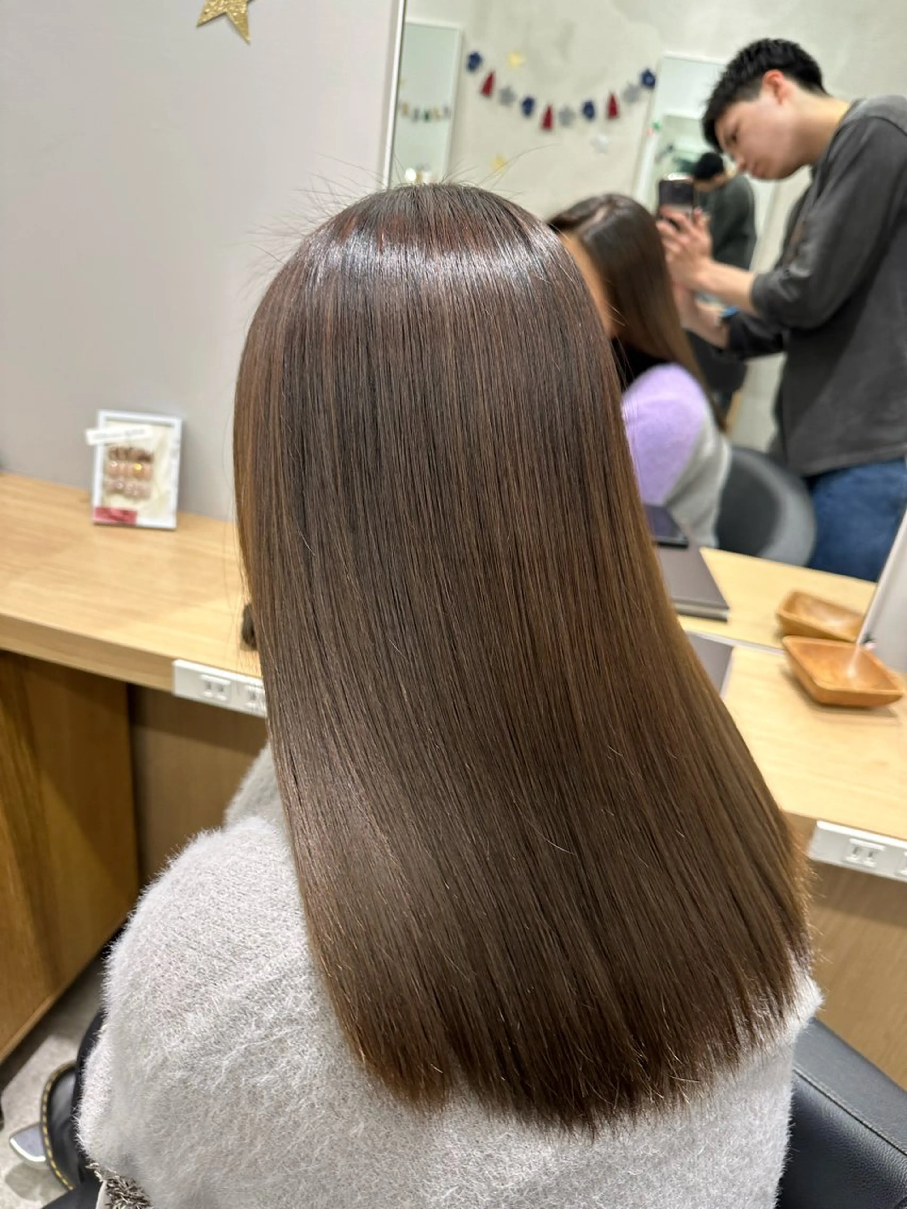 セミロング 髪質改善 トリートメント 縮毛矯正 美髪🫧ブリーチ/ デザイン/永田汰伊智のヘアスタイル