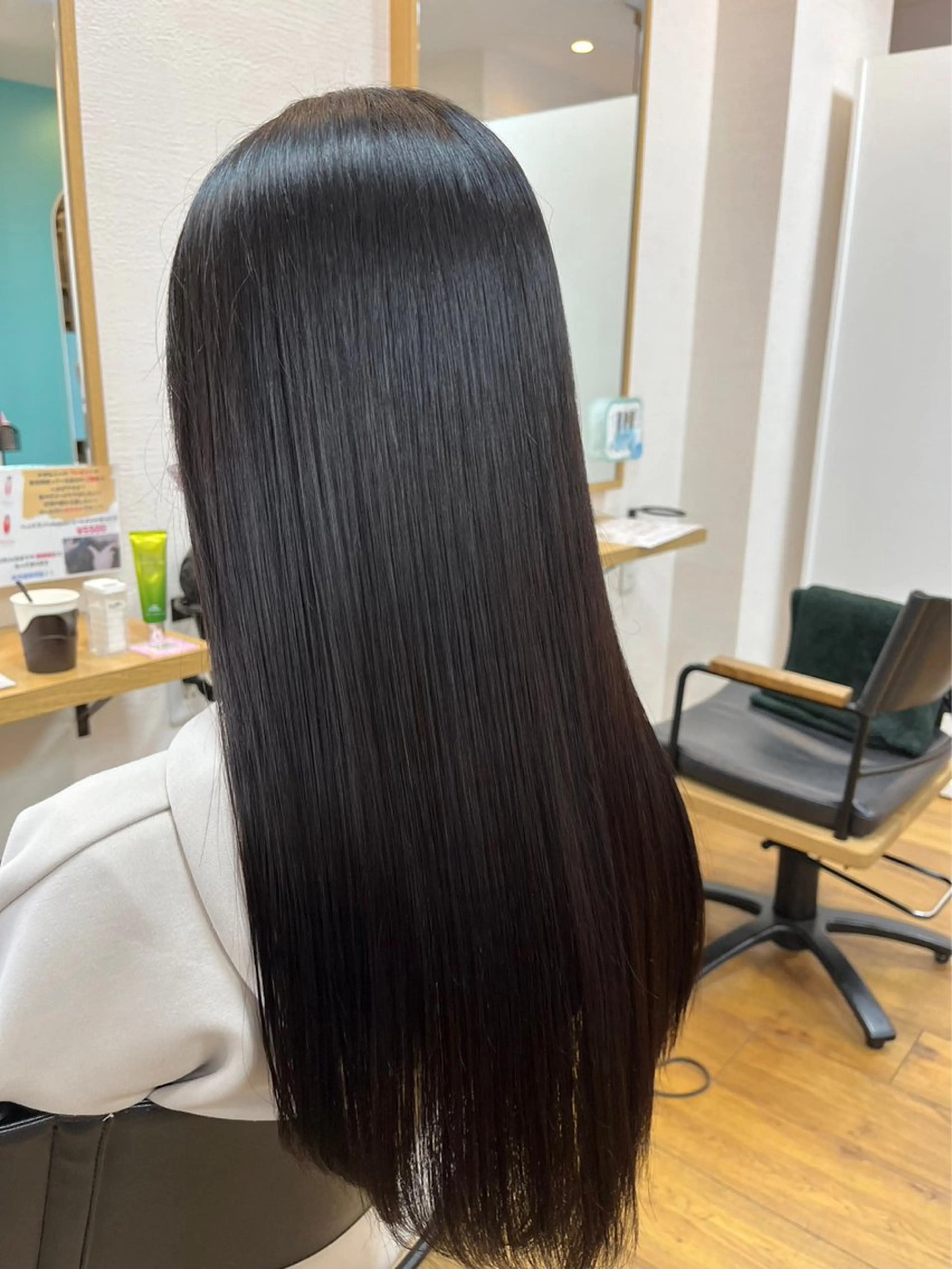 [✨️リピーター限定✨️]ツヤサラ縮毛矯正＋カットの写真