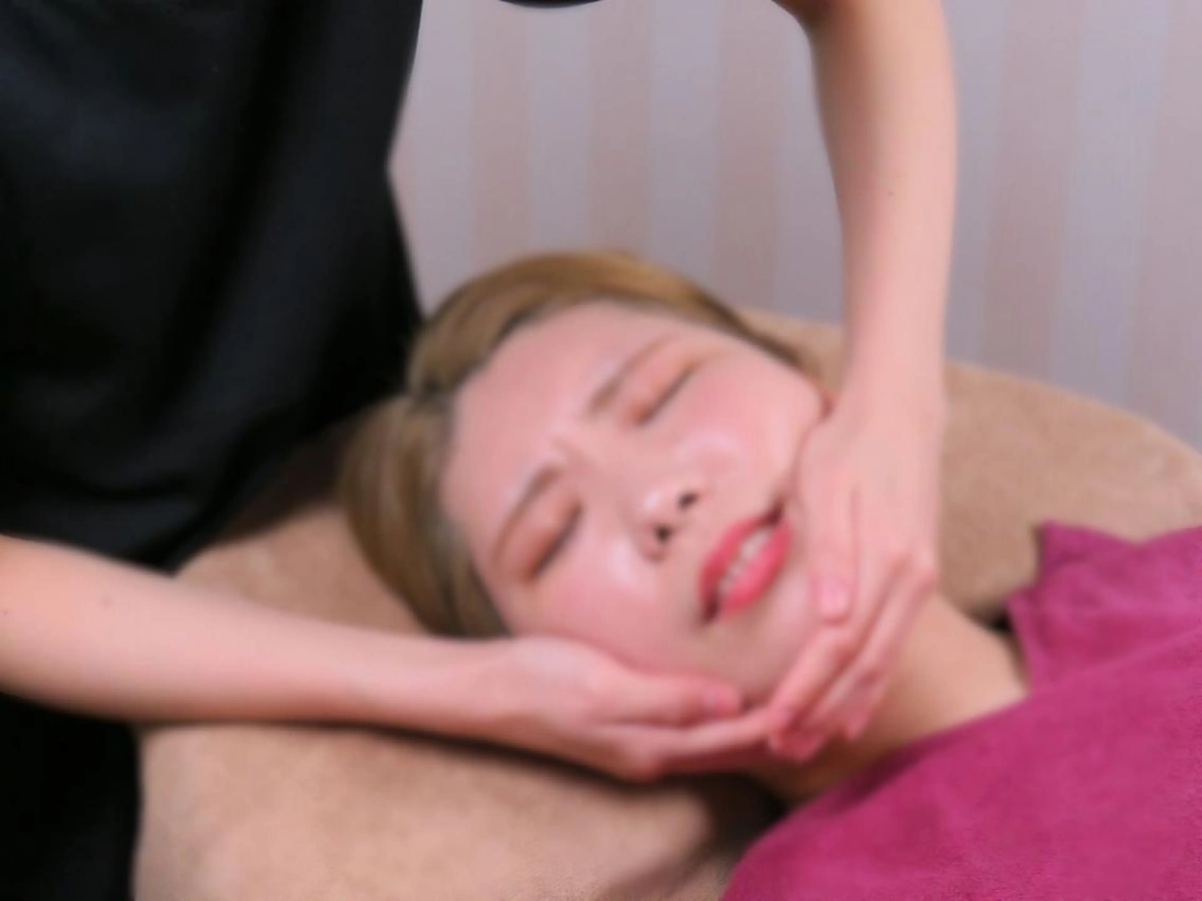 小松 綾のエステ・リラクイメージ