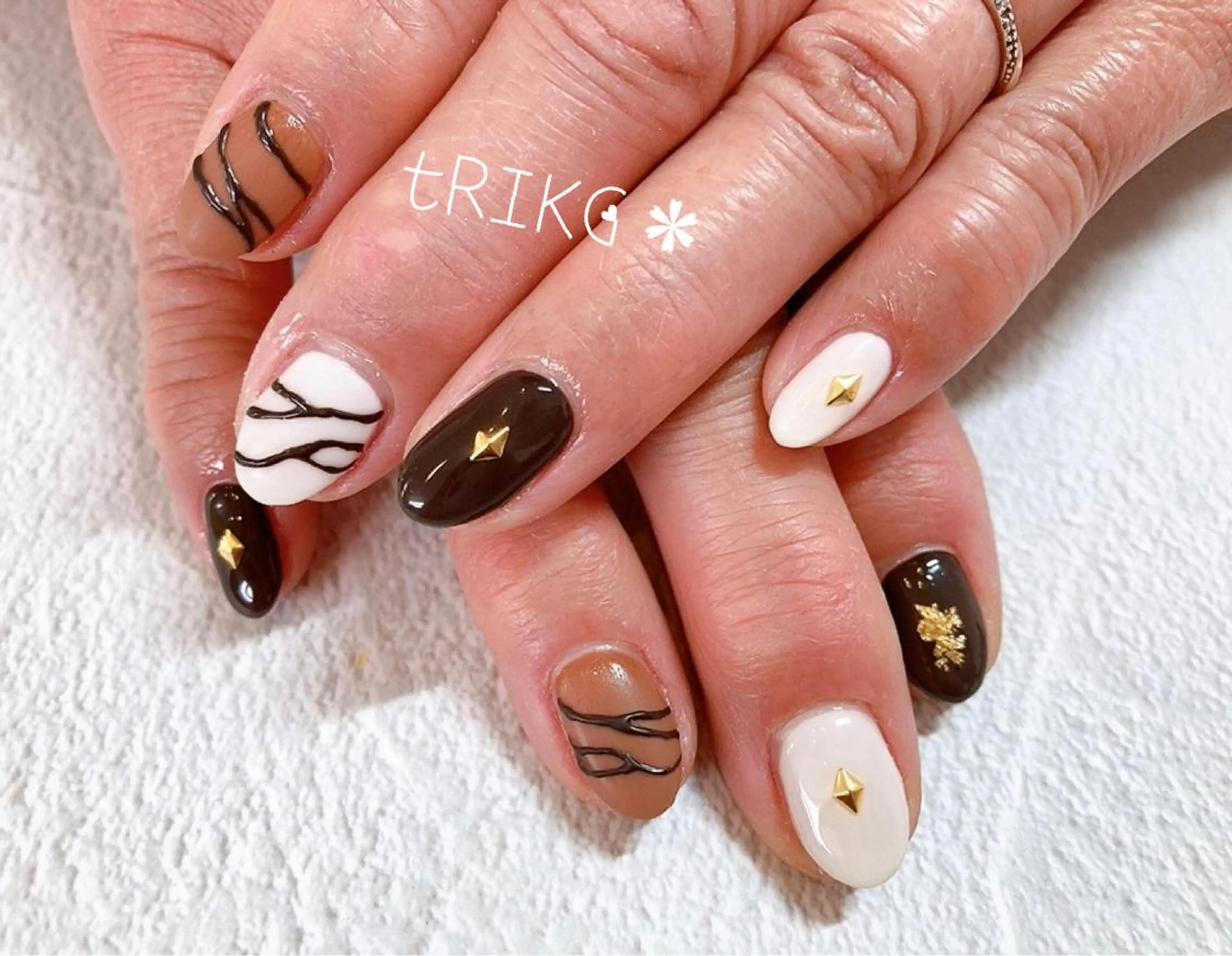 ネイル ハンドネイル tRING＊ しいの木台のネイルデザイン