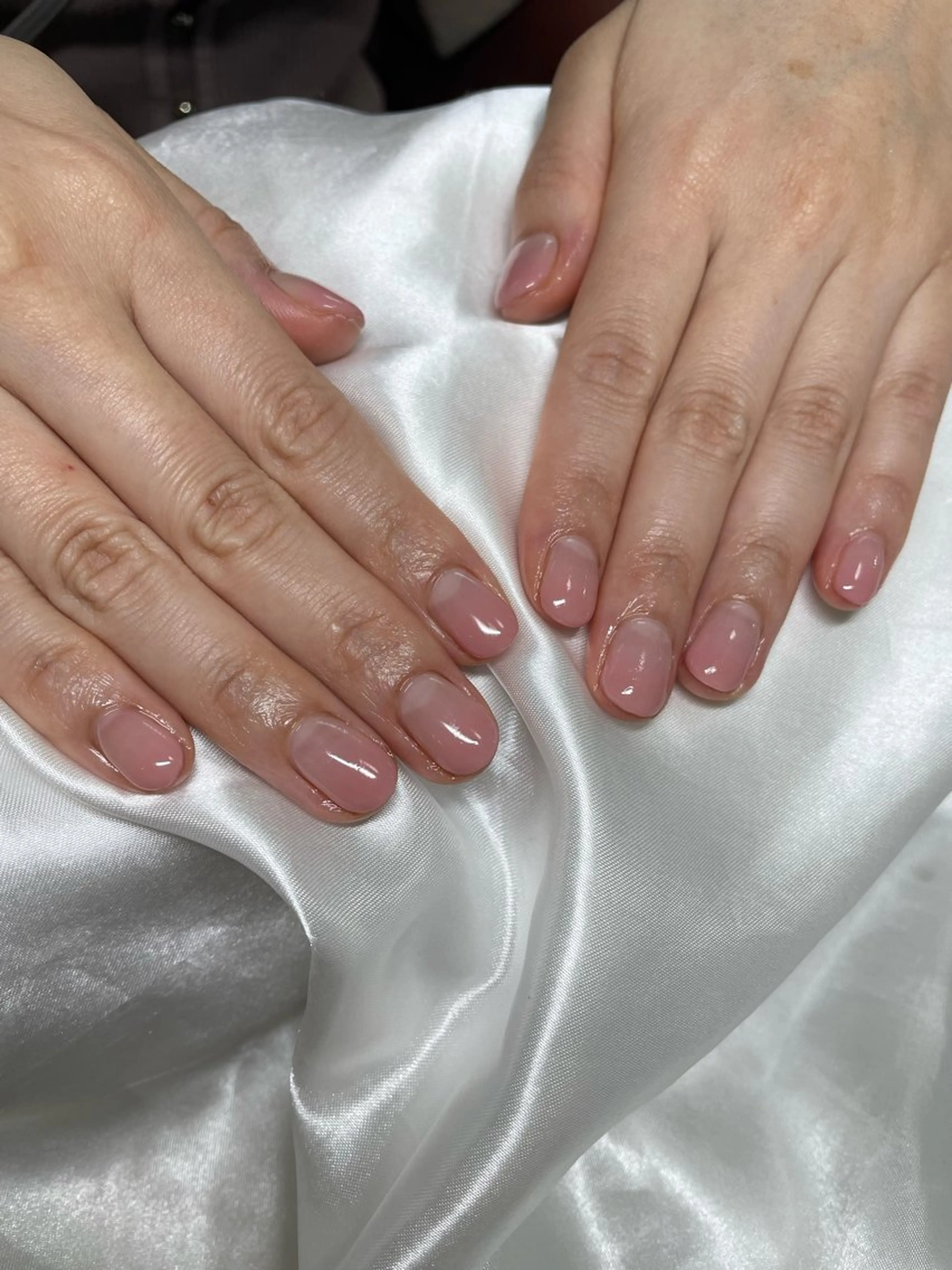 ネイル グラデーション ピンク シンプルネイル ハンドネイル Mynail プライベートサロンのネイルデザイン