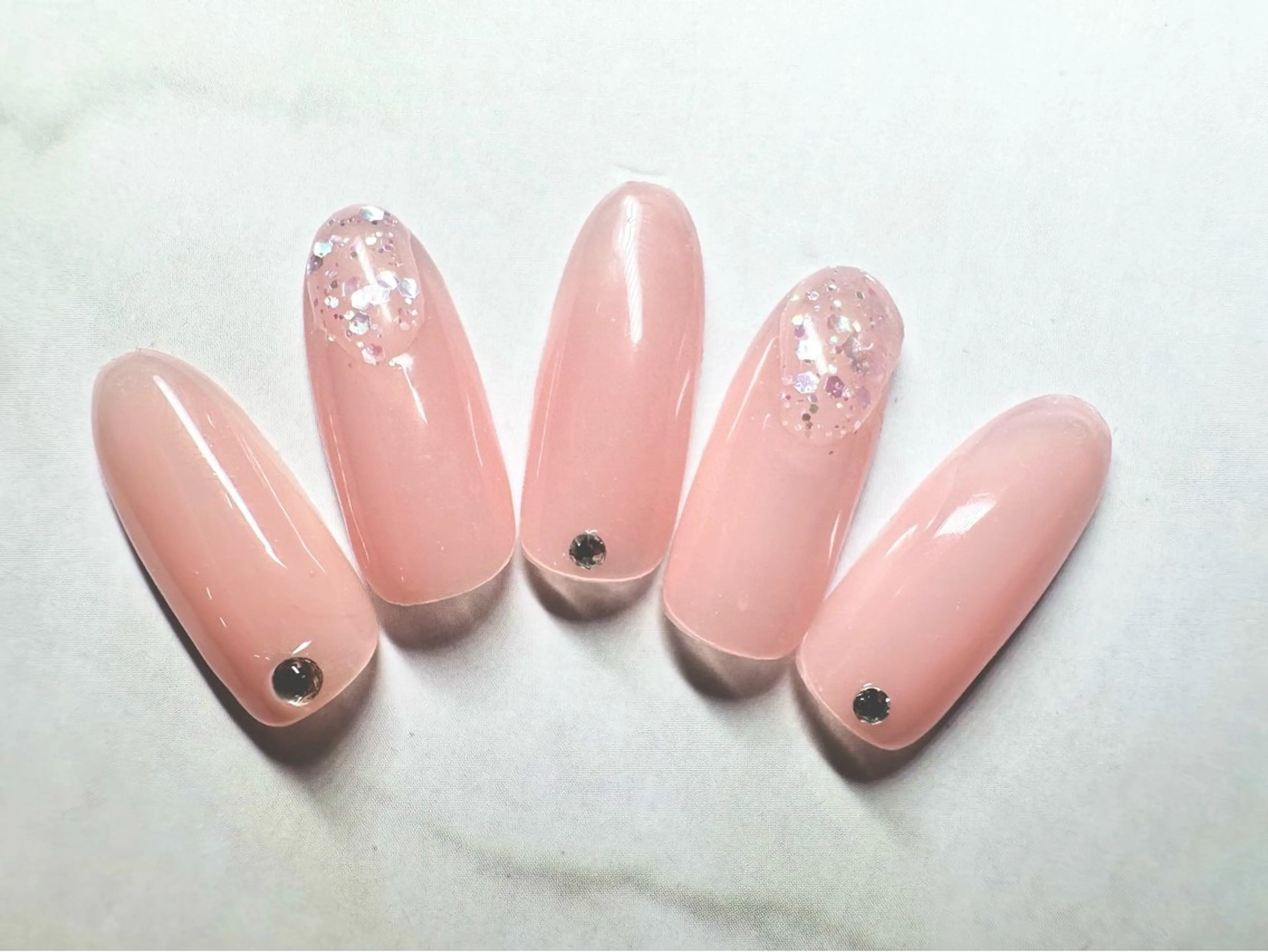 ネイル マグネットネイル オフィスネイル ワンカラーネイル ピンク シンプルネイル ハンドネイル Salon GEM(ジェム)のネイルデザイン