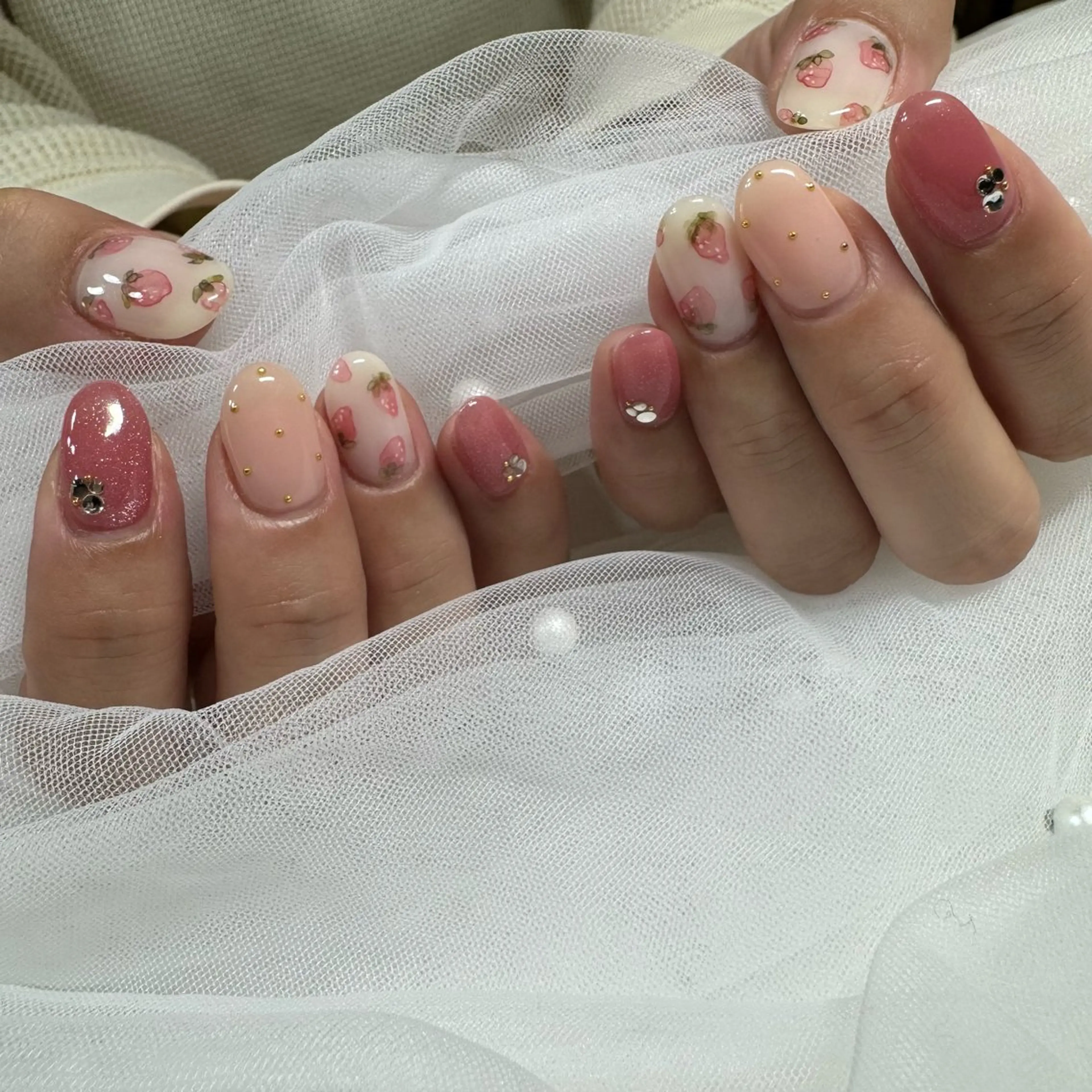 ネイル ジェルネイル 東 千夏のネイルデザイン