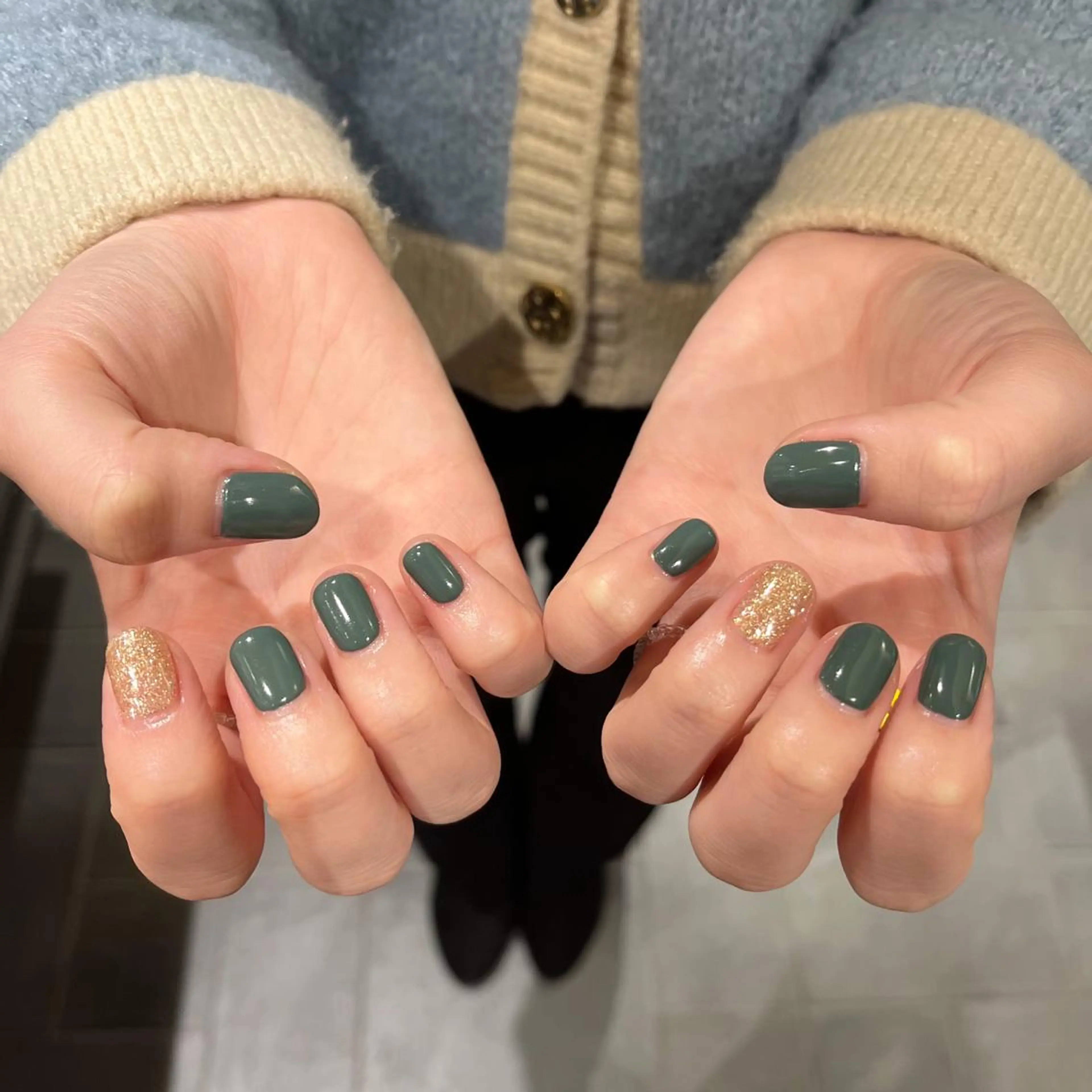 ネイル ジェルネイル ラメ(グリッター) ワンカラーネイル パラジェル ハンドネイル 鈴木 里奈のネイルデザイン