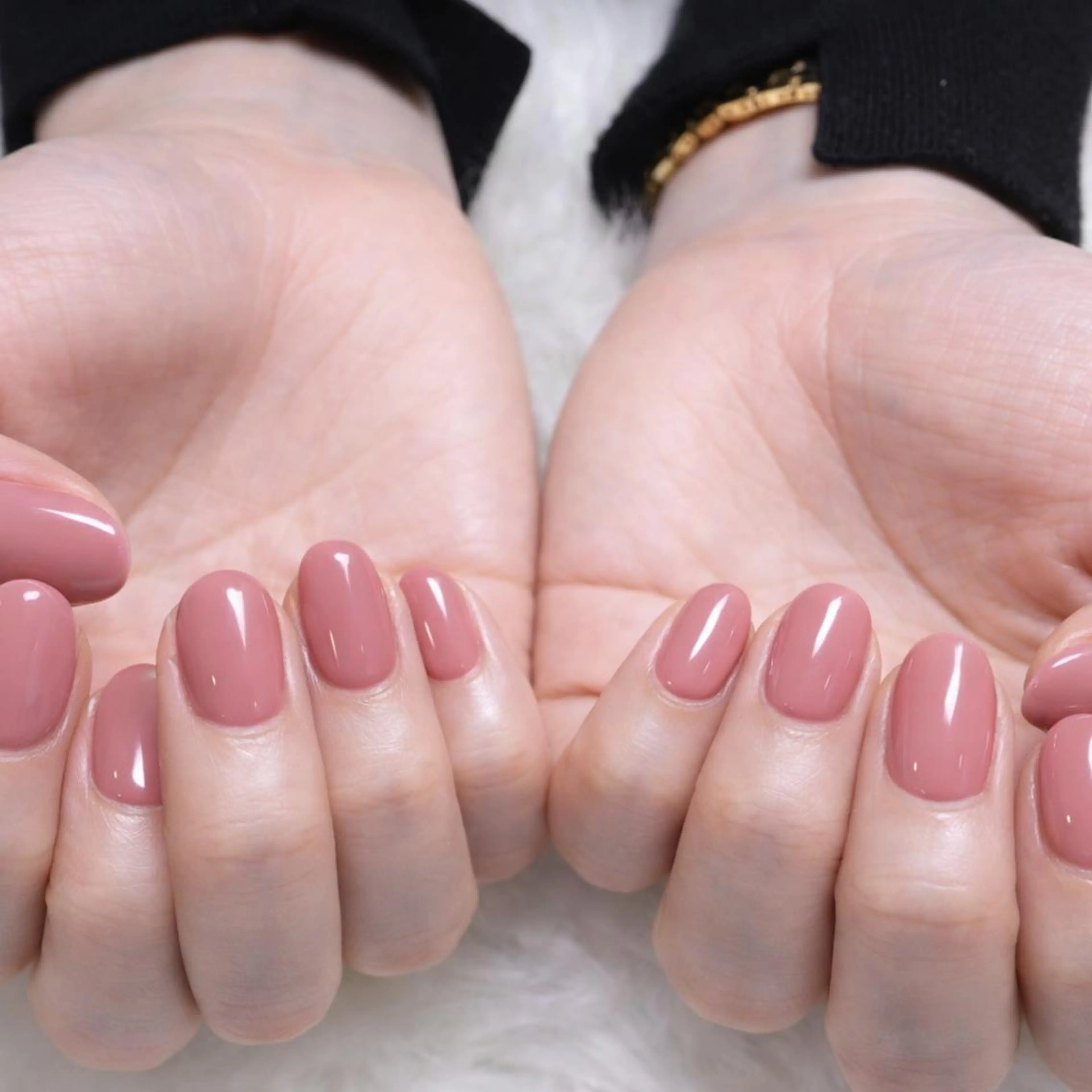 ネイル ワンカラーネイル シンプルネイル ハンドネイル Miku. Nのネイルデザイン