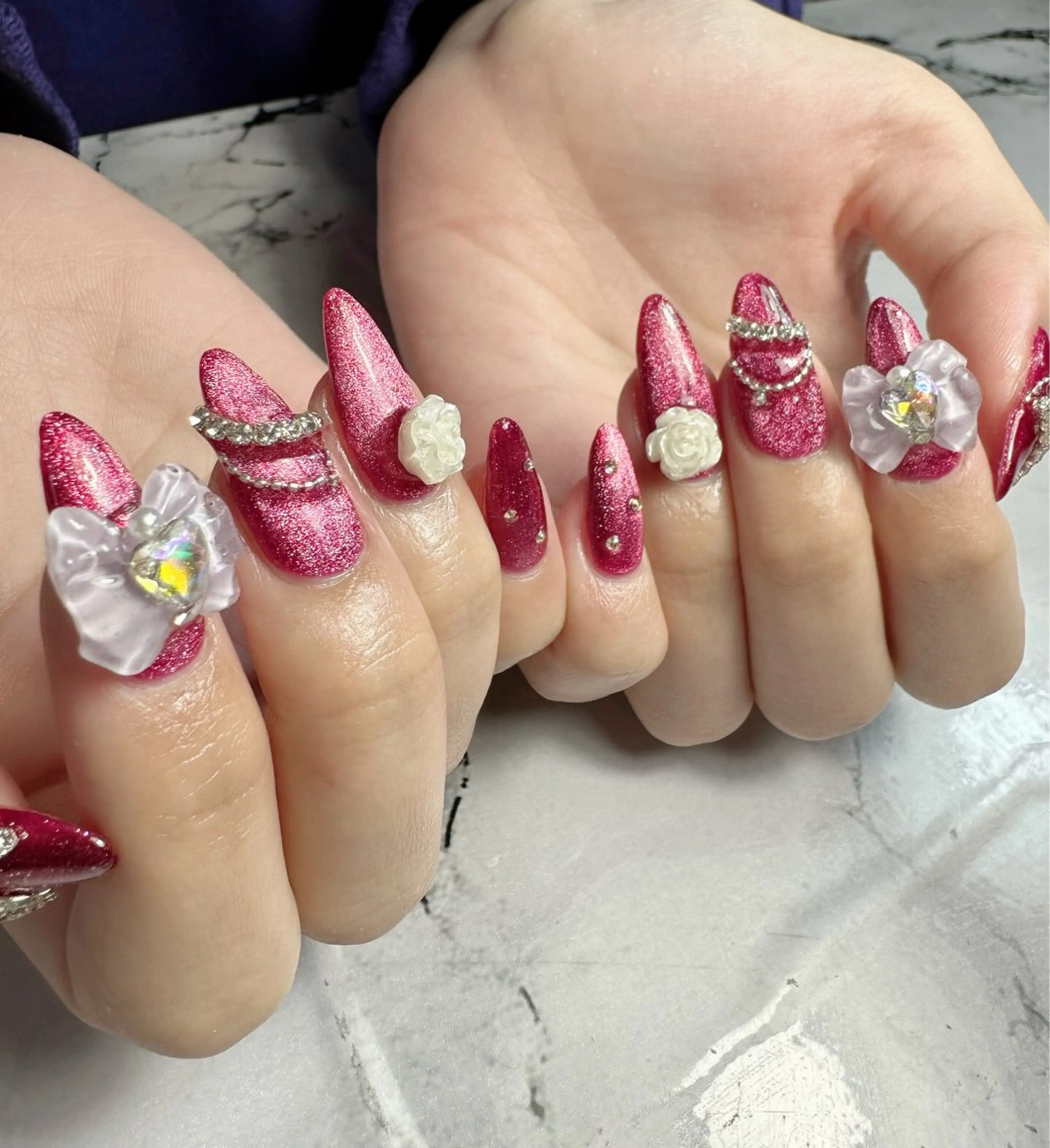 ネイル 新山 聖のネイルデザイン