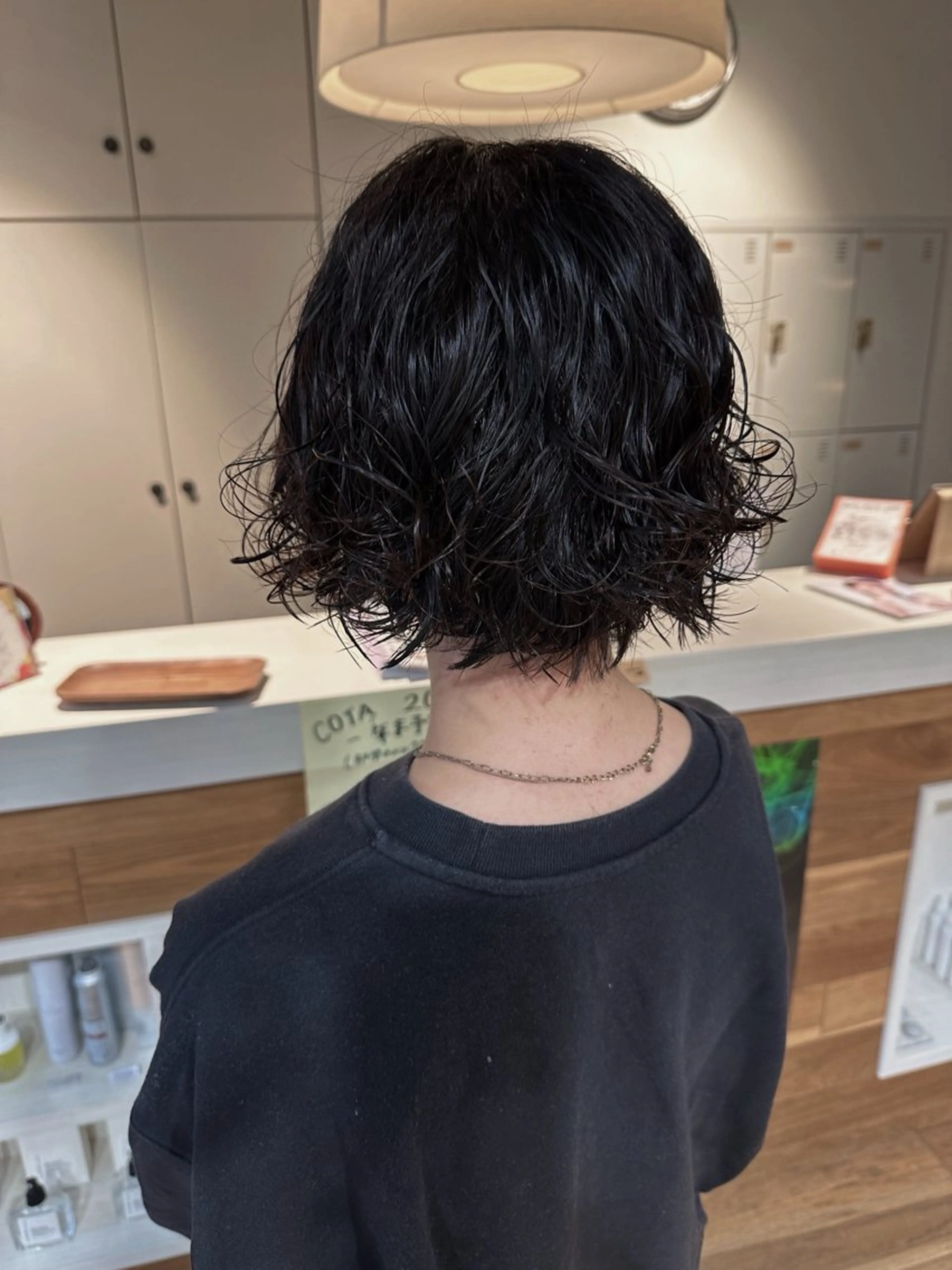 ショート パーマ 塩澤 榛奈のヘアスタイル
