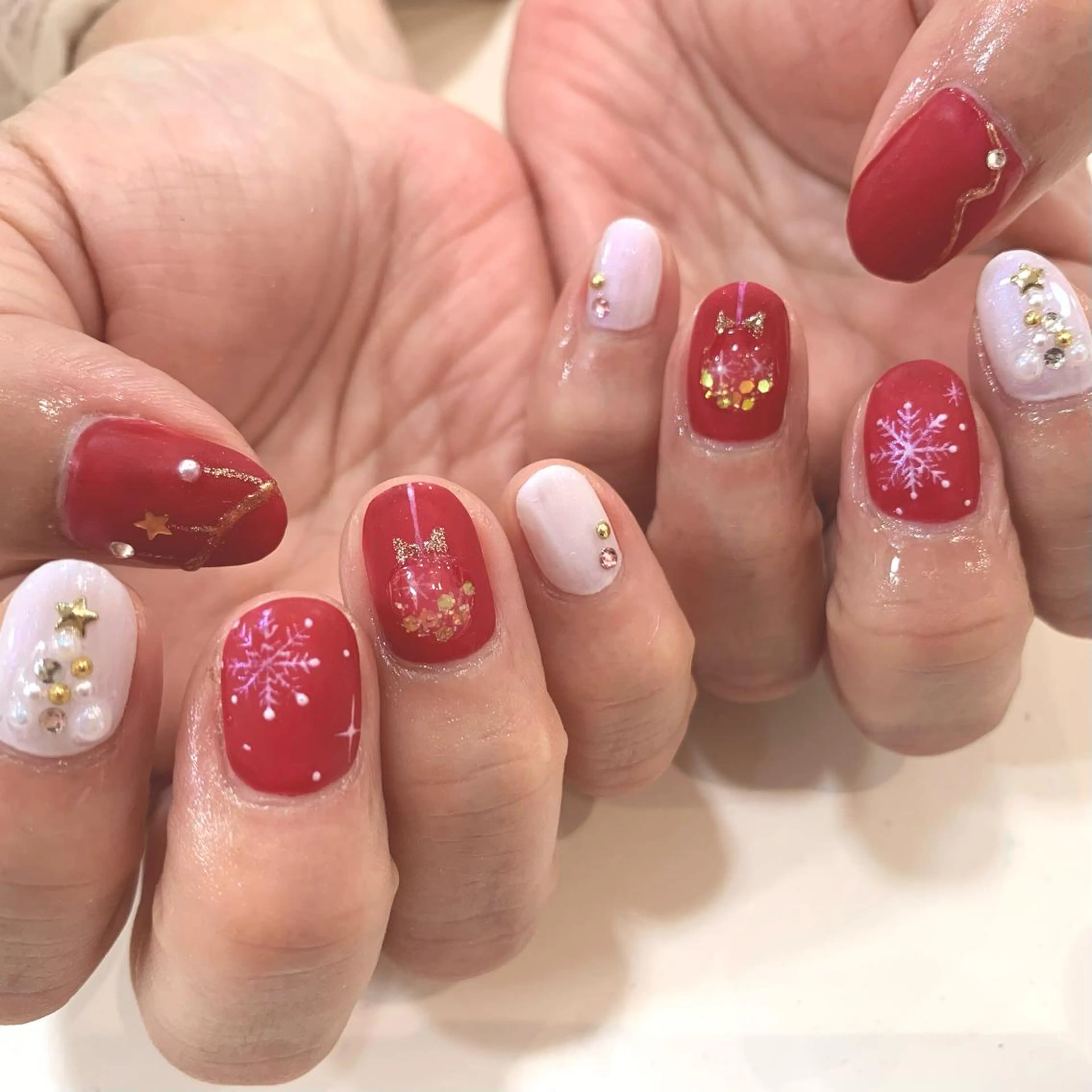 ネイル 岸本 みなみのネイルデザイン