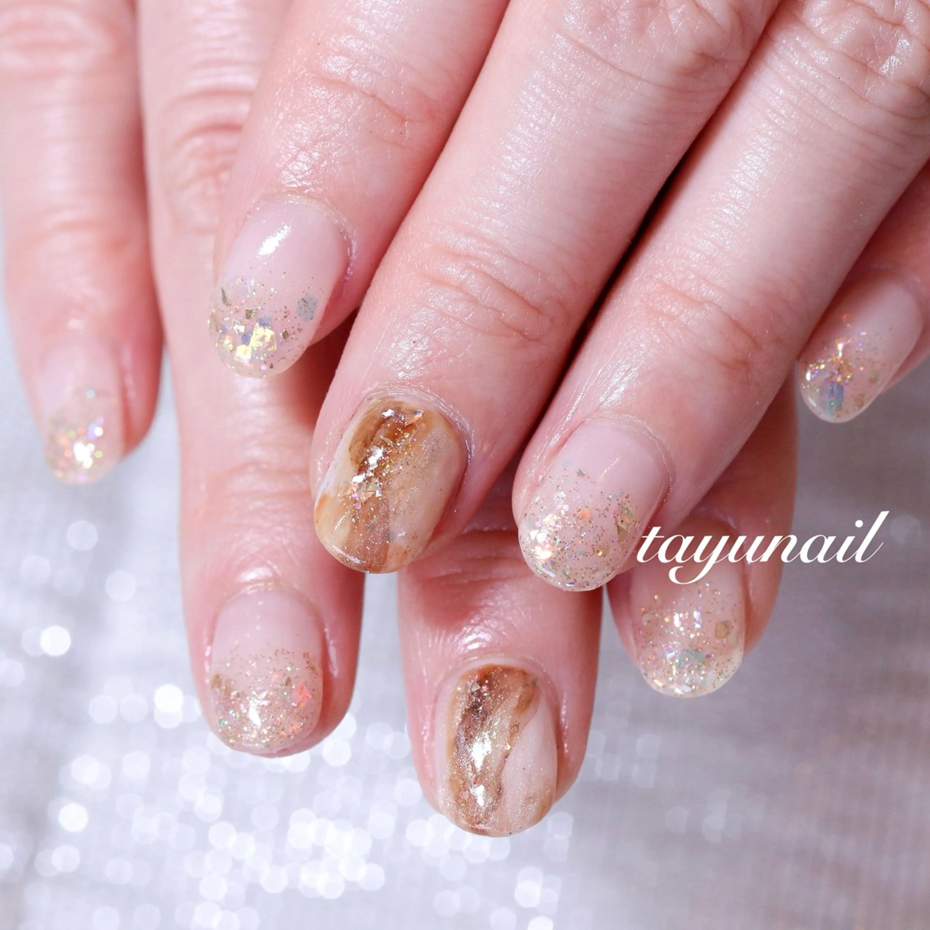 ネイル アートネイル ラメ(グリッター) マグネットネイル ニュアンスネイル 春ネイル ハンドネイル ネイルサロン 【たゆnail】のネイルデザイン