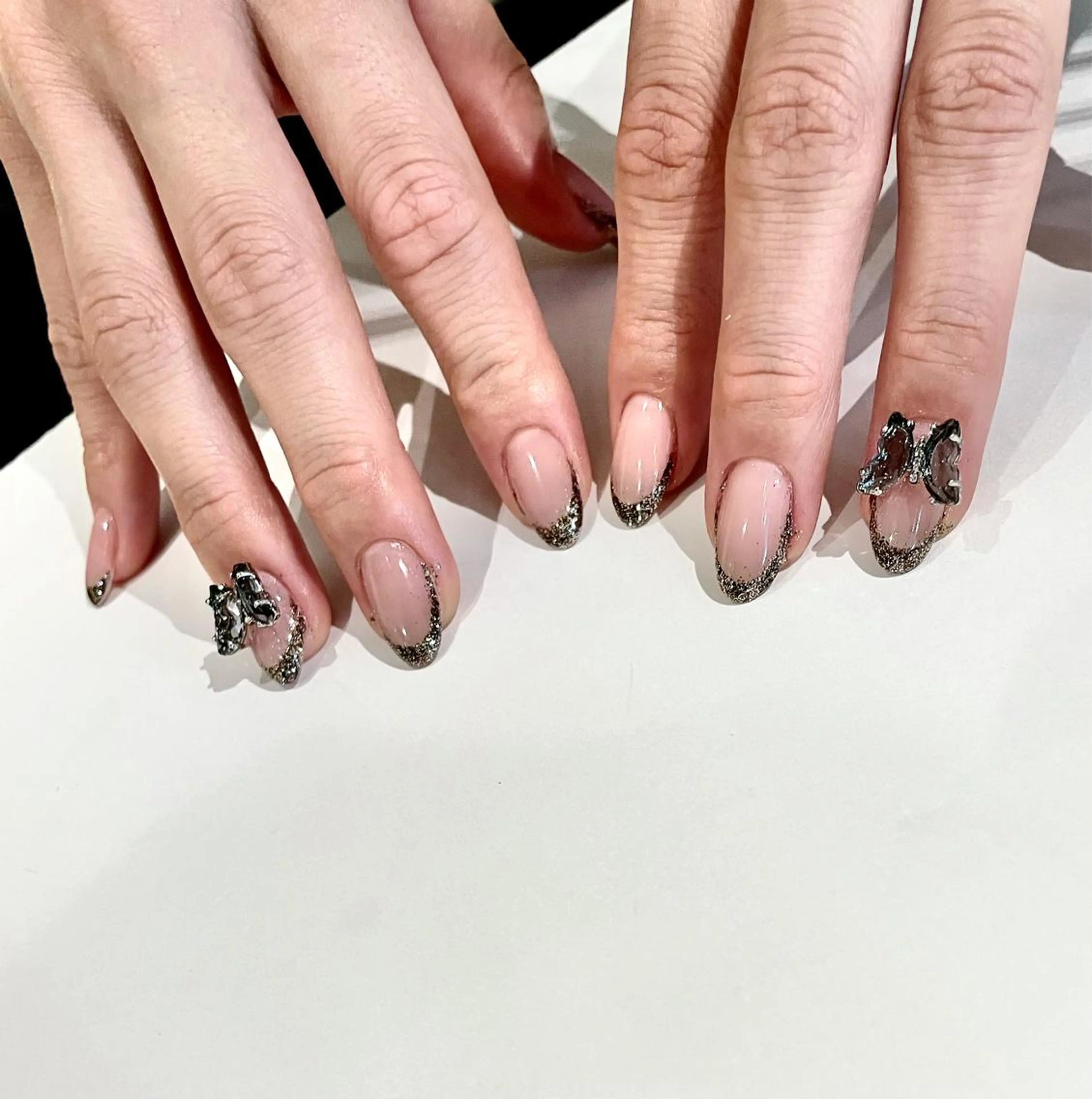 ネイル 土屋 智子のネイルデザイン