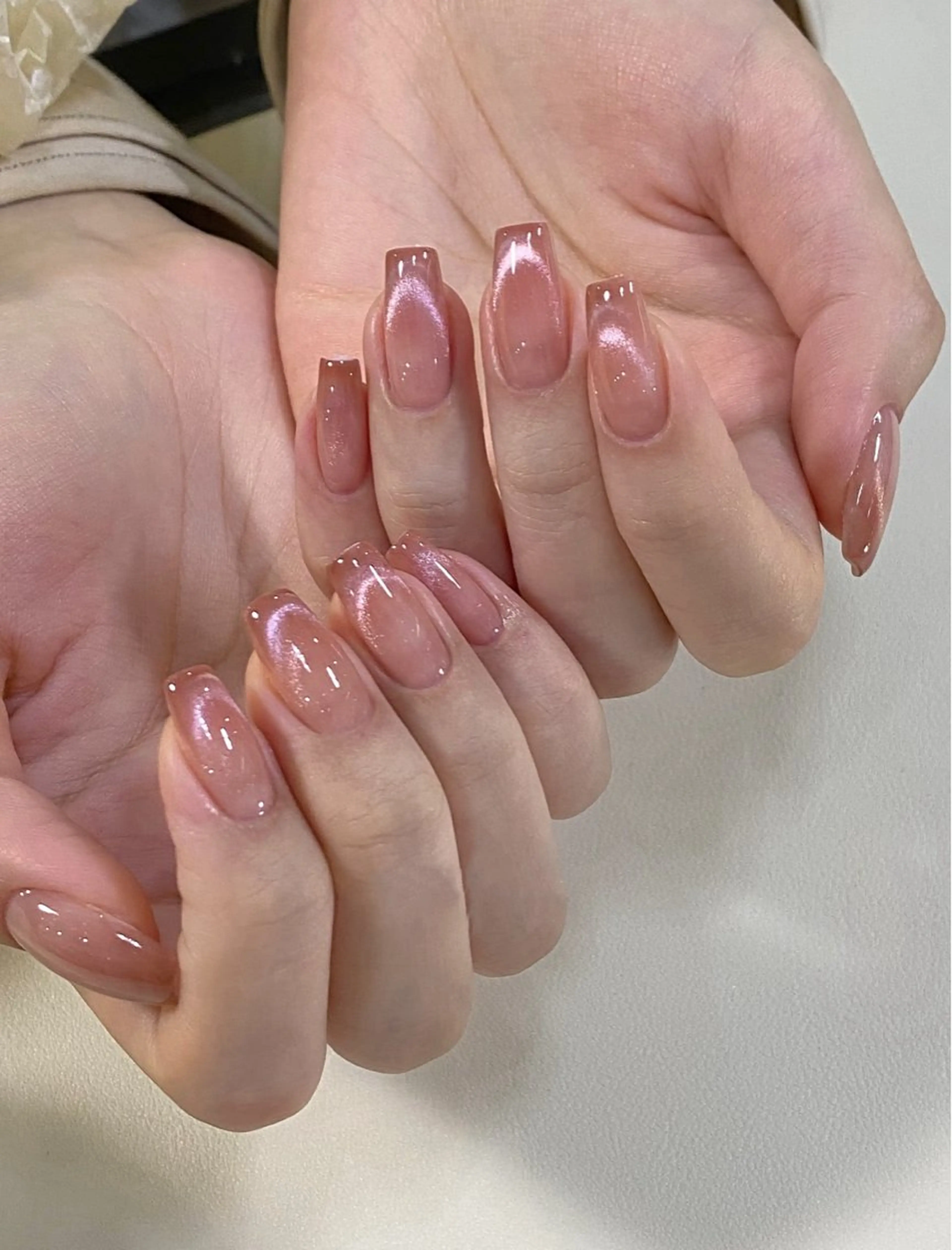 ネイル Maggie チョウチョウのネイルデザイン