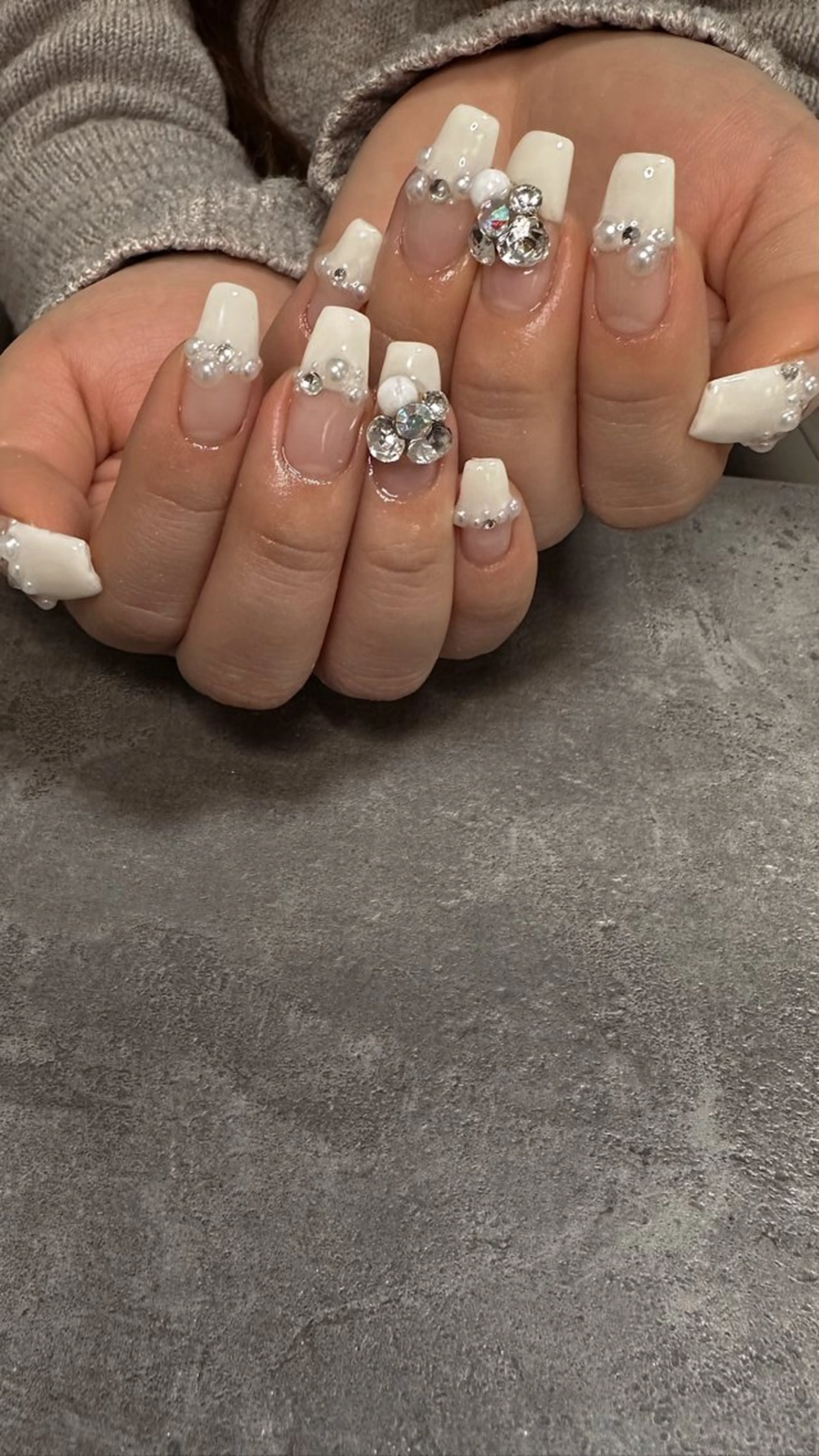 ネイル グラデーション ハート 韓国ネイル マグネットネイル ニュアンスネイル Nail Salon ECLAREのネイルデザイン