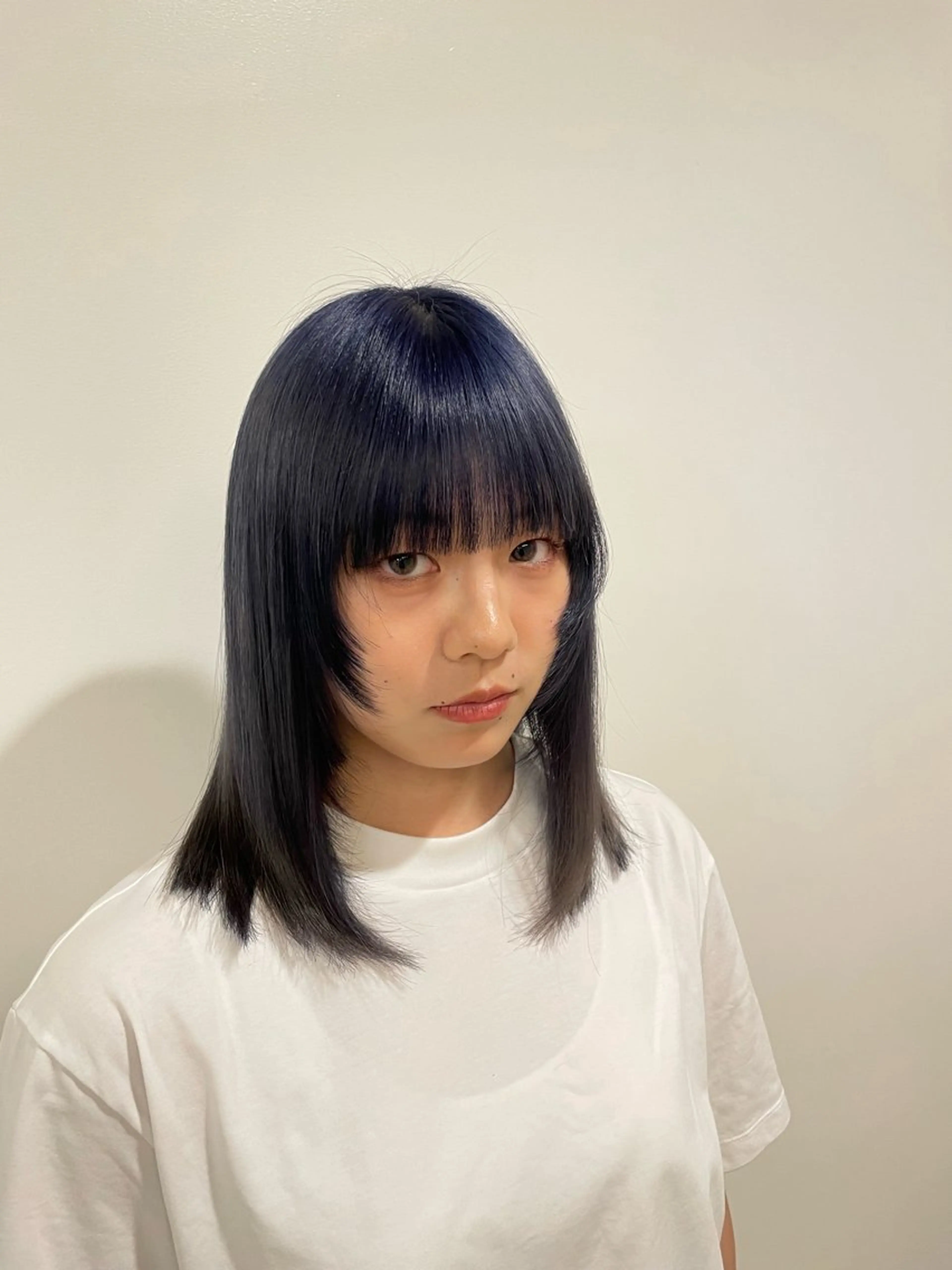ミディアム 顔まわりレイヤー レイヤーカット TAYA 玲央のヘアスタイル