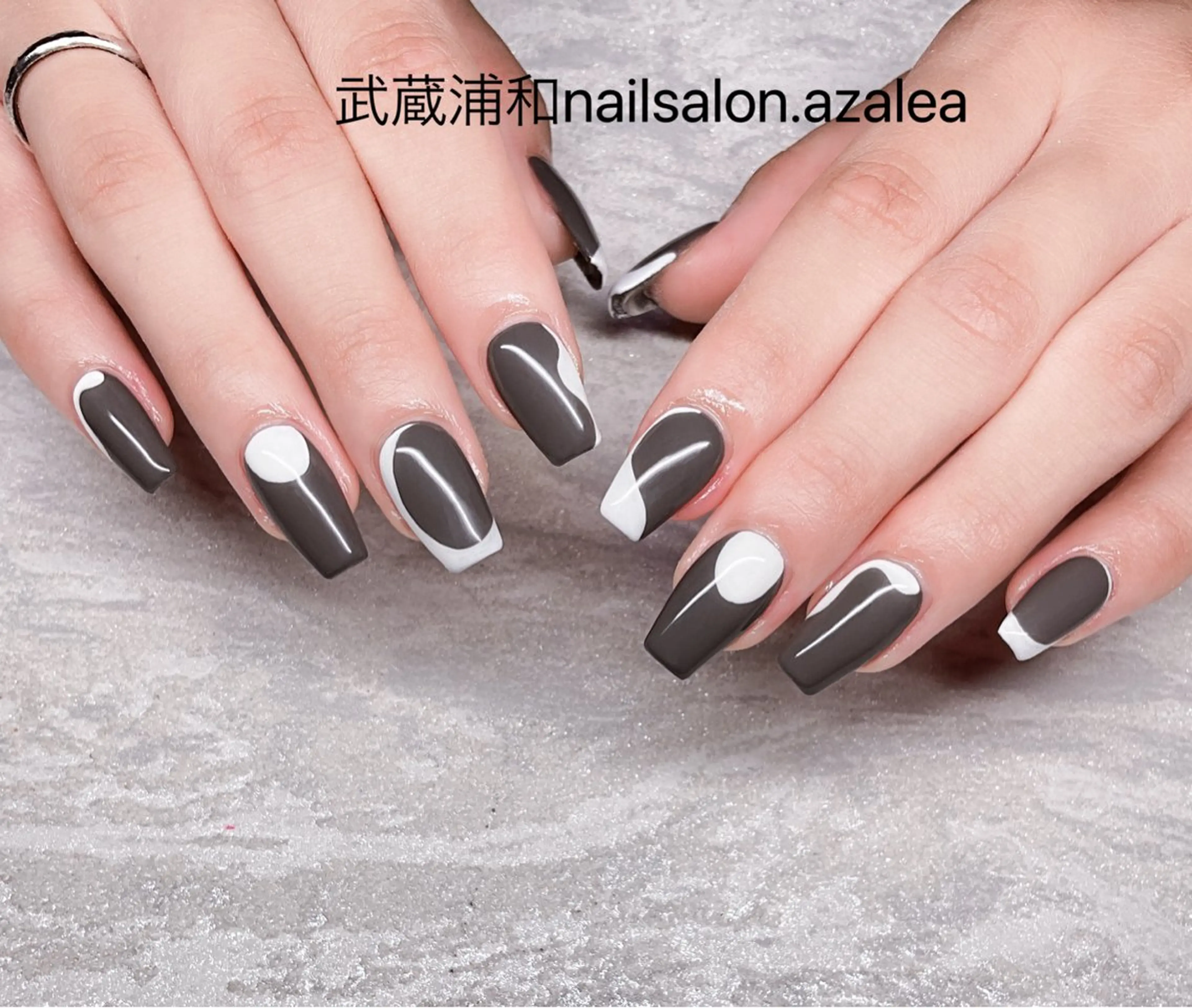 ネイル ハンドネイル R inのネイルデザイン