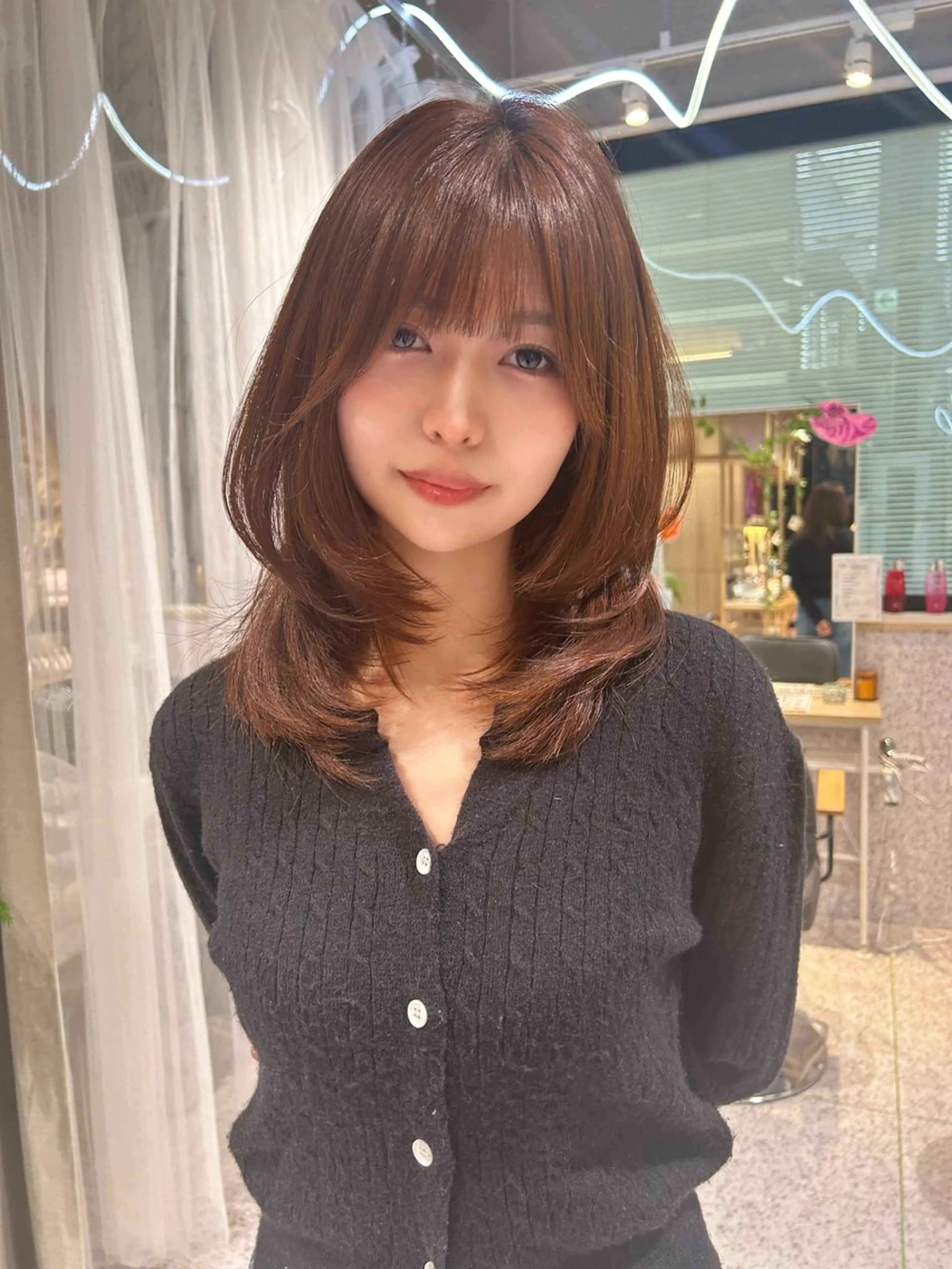 ミディアム カラー ヘアアレンジ ヘアカラー トレンドlayer cut💐mihoのヘアスタイル