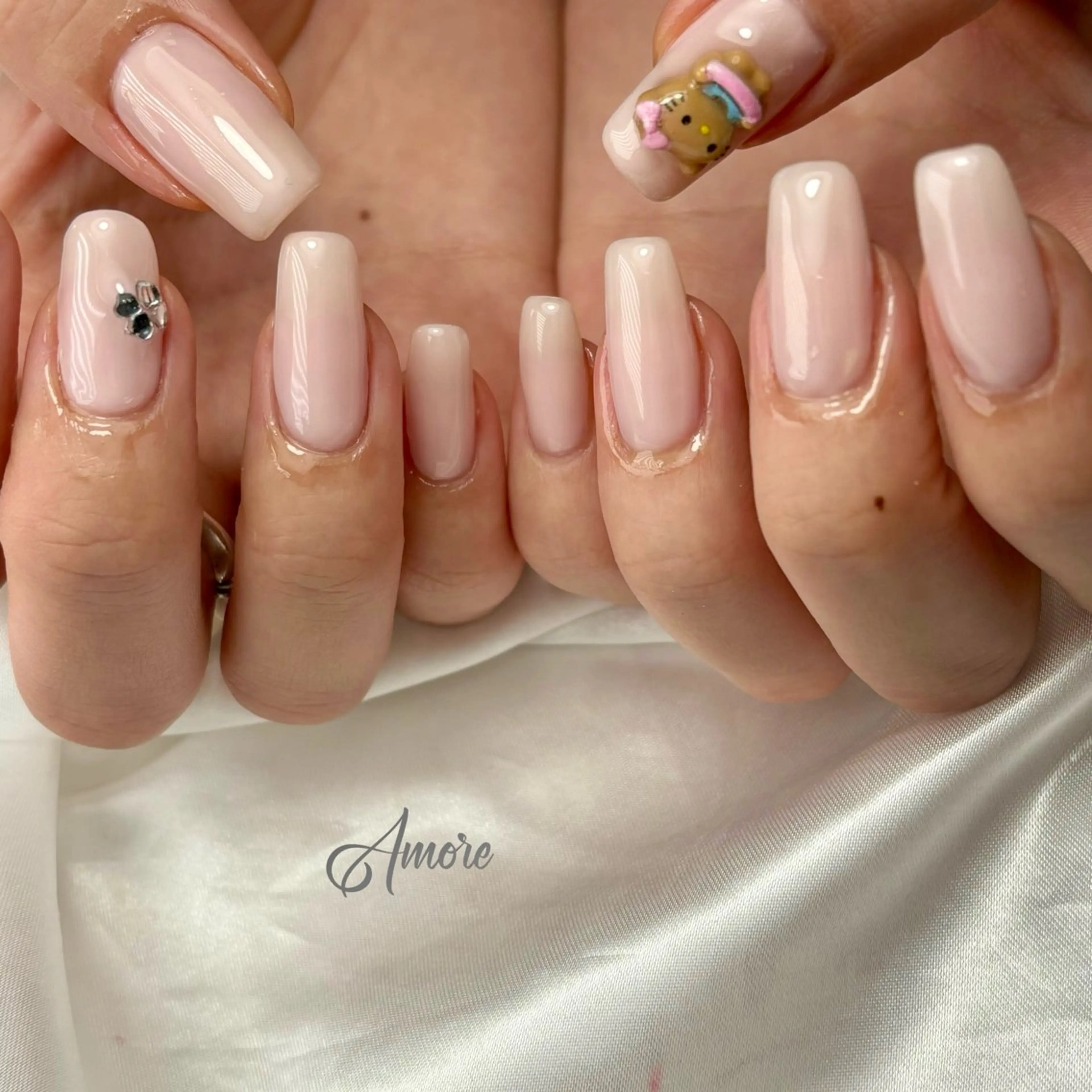 ネイル ジェルネイル キラキラネイル 韓国ネイル マグネットネイル パラジェル You kyehwaのネイルデザイン