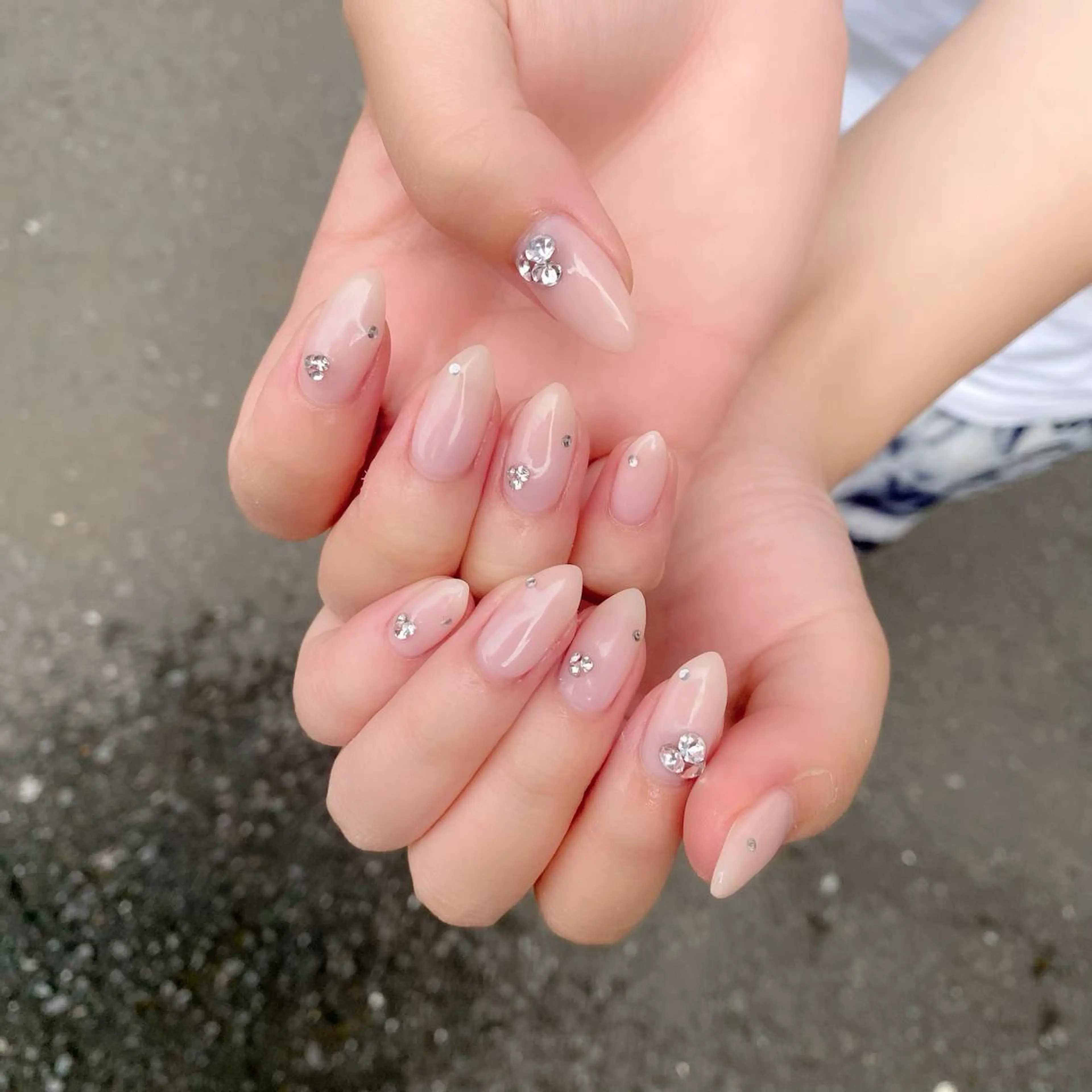 ネイル ストーンネイル 夏ネイル ハンドネイル Salon Ｋのネイルデザイン