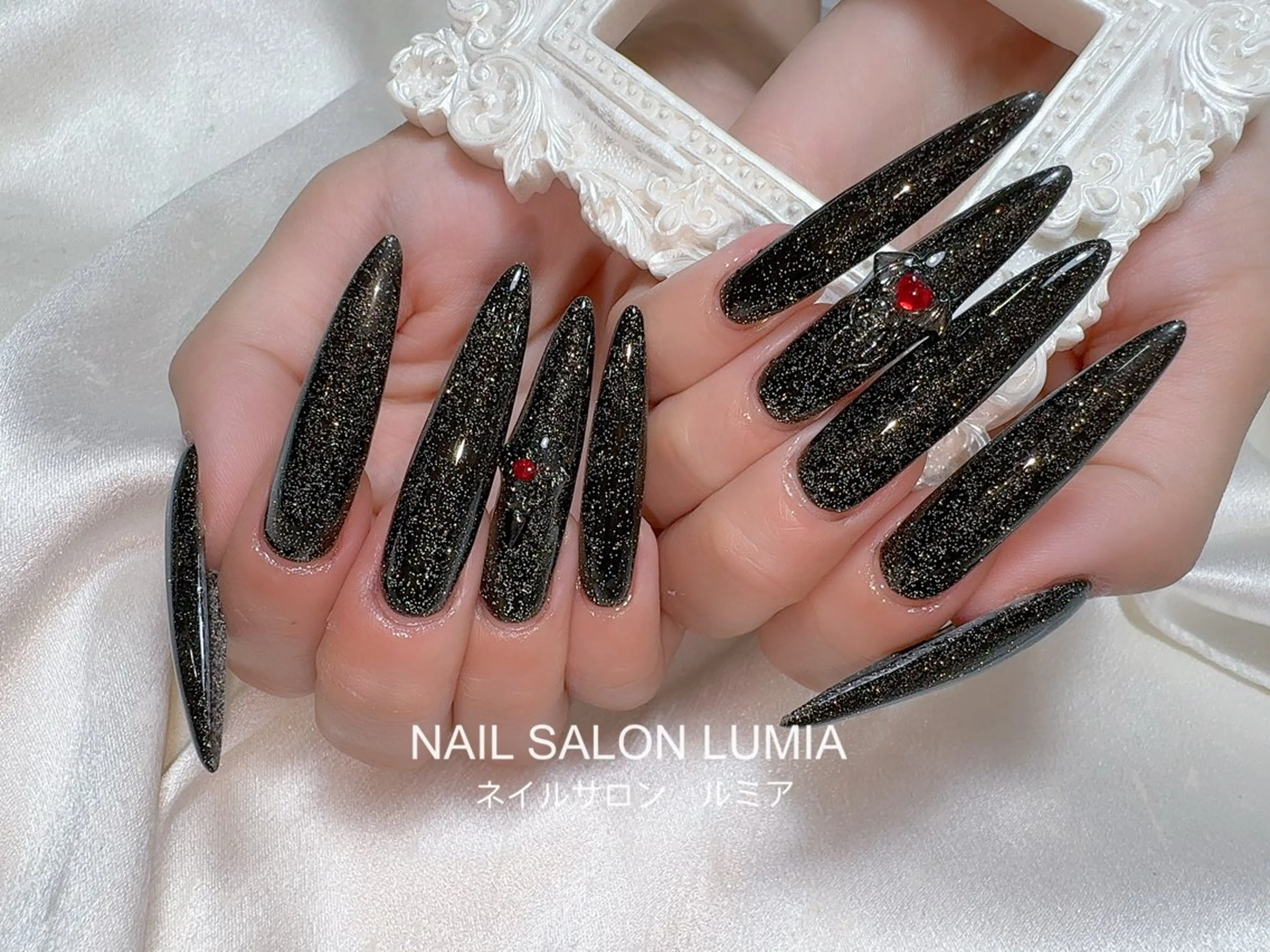 ネイル ハンドネイル ネイルサロン ルミア Lumia 店長のネイルデザイン