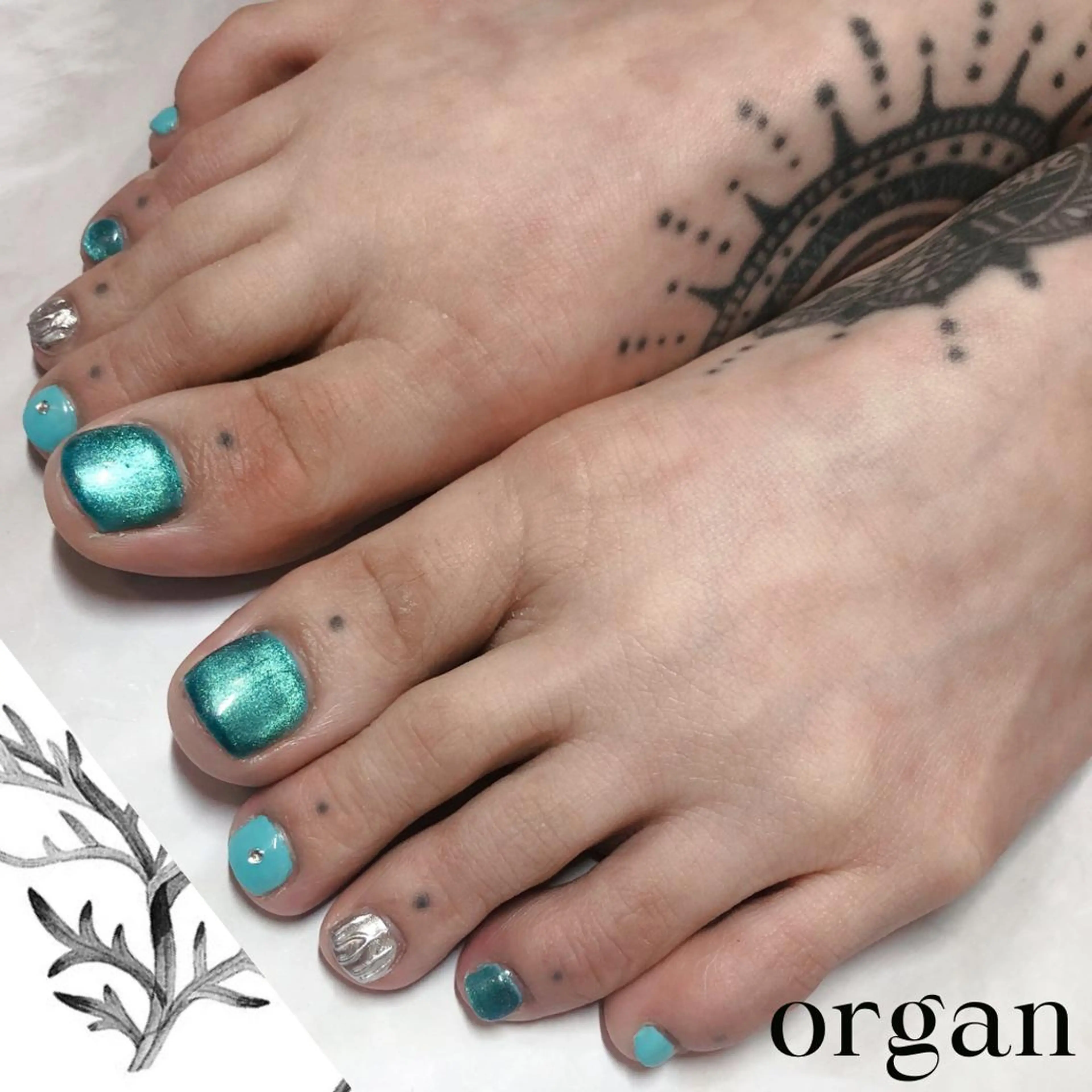 ネイル ブルー フットネイル マグネットネイル 【ORGAN】 nailのネイルデザイン