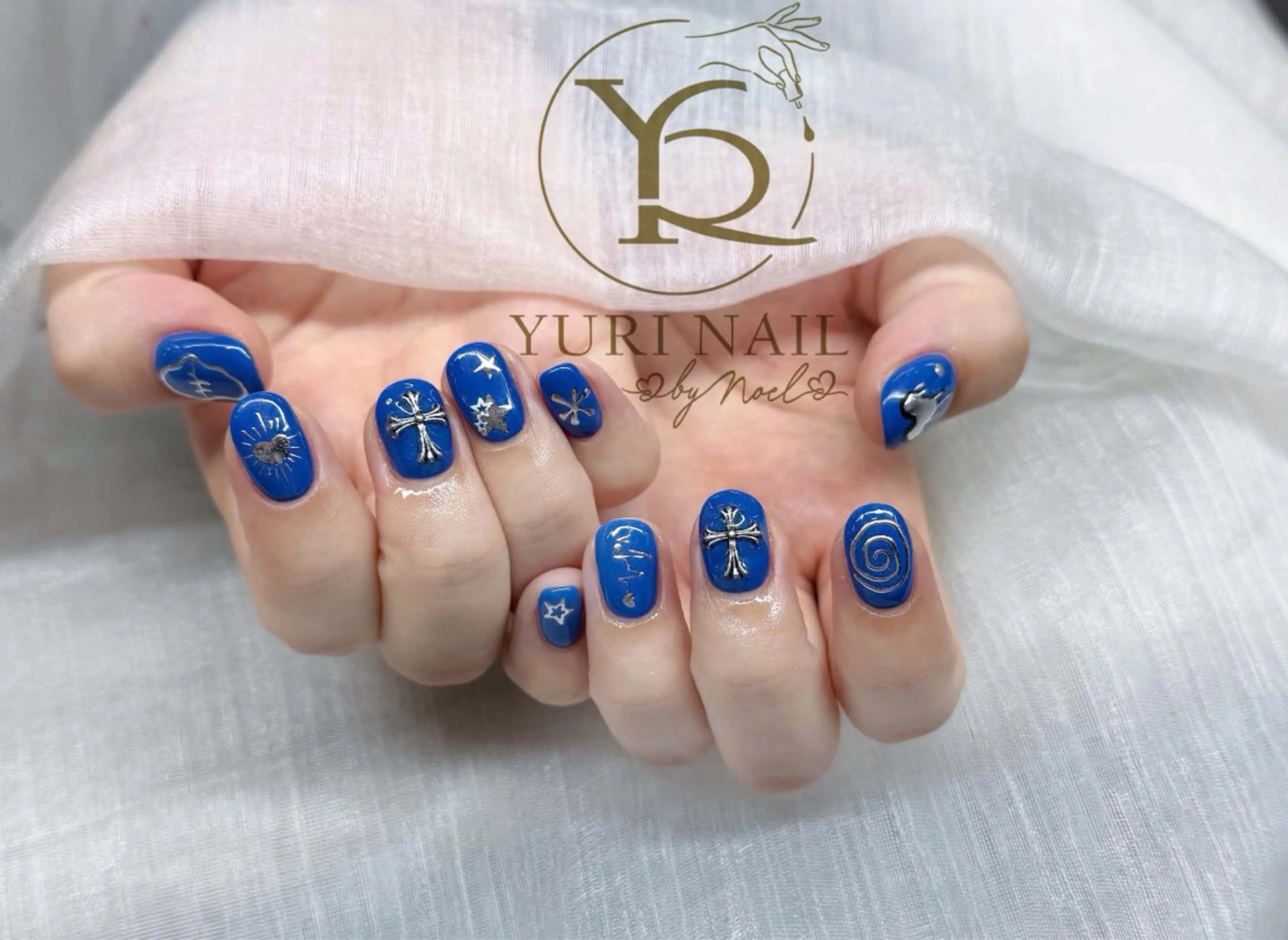 ネイル ハンドネイル フットネイル ハンドケア YURI Nail NARITAのネイルデザイン