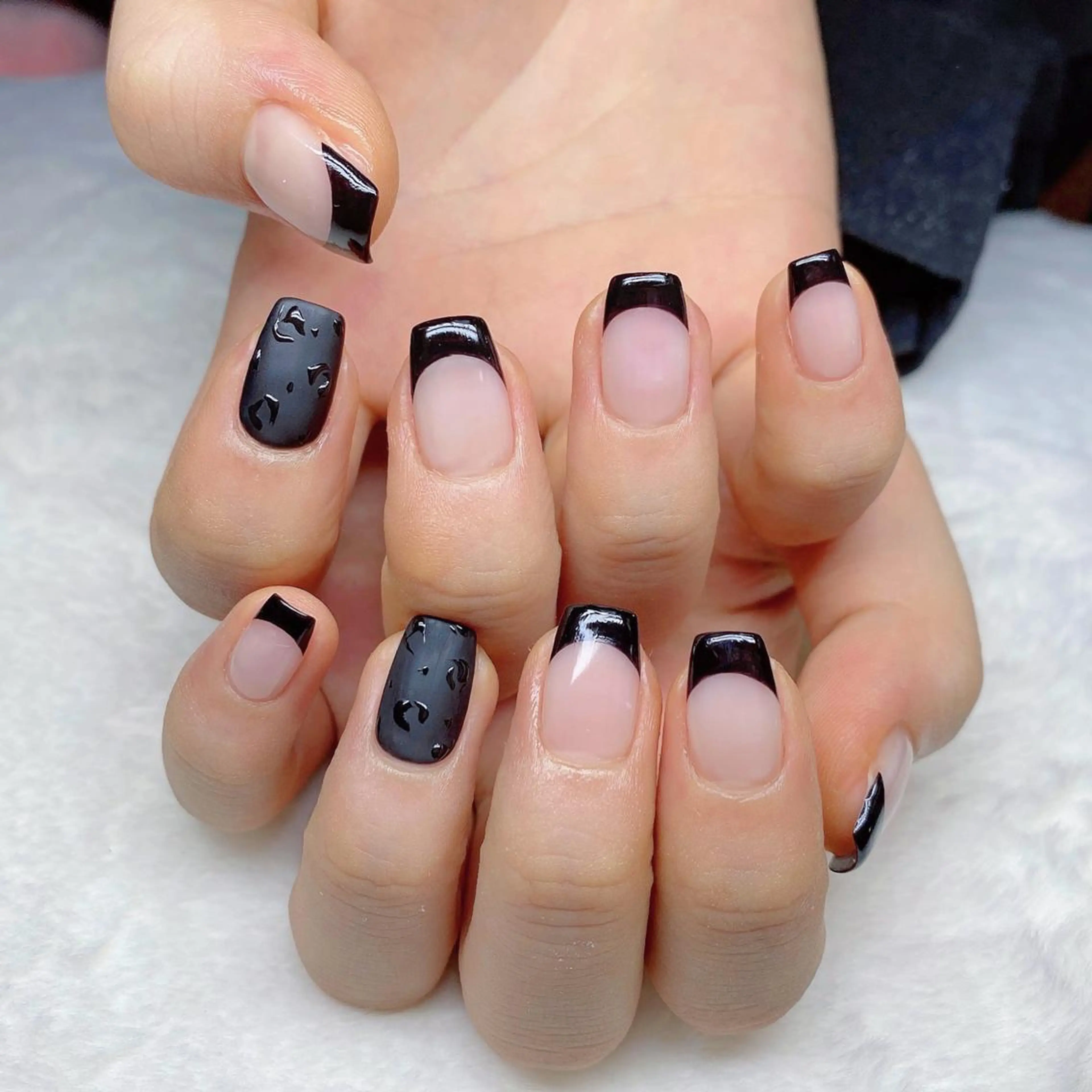 ネイル ハンドネイル ハンドケア - Rolls Honey -のネイルデザイン