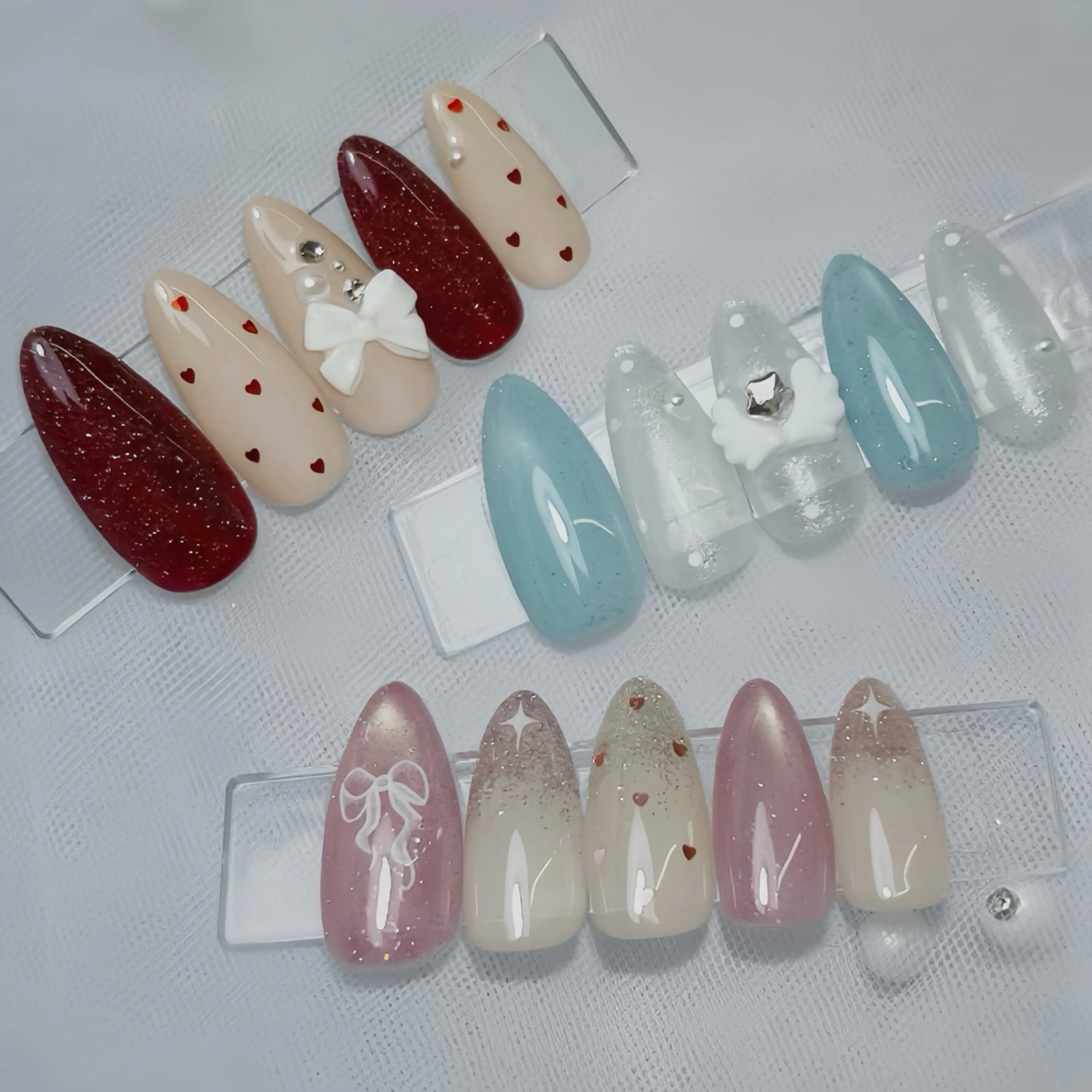 ネイル ドット フラッシュネイル マグネットネイル RUi 🦋🕯️のネイルデザイン