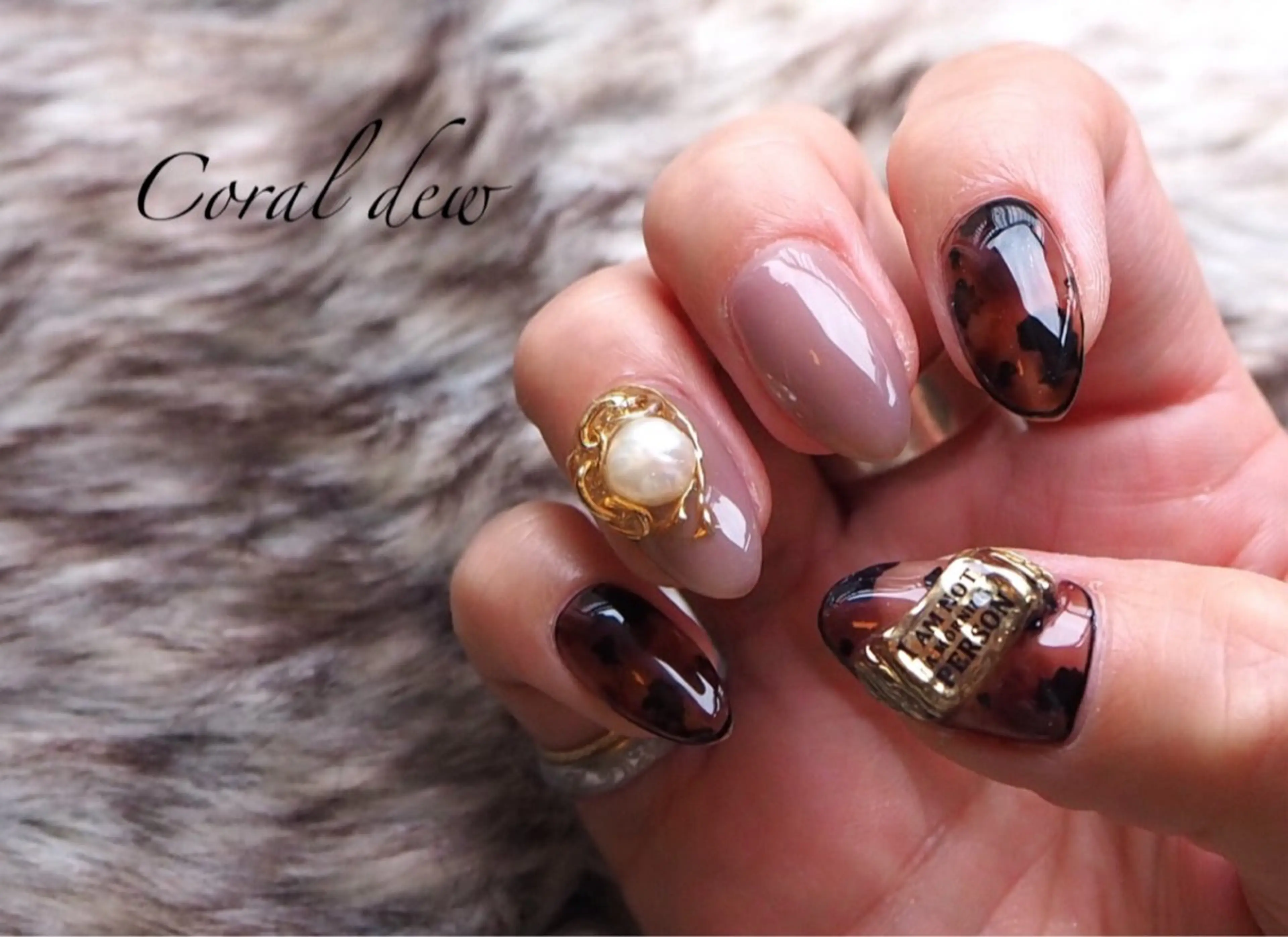 ハンドジェル150分デザインコース￥10000(初回他店オフ無料)の写真