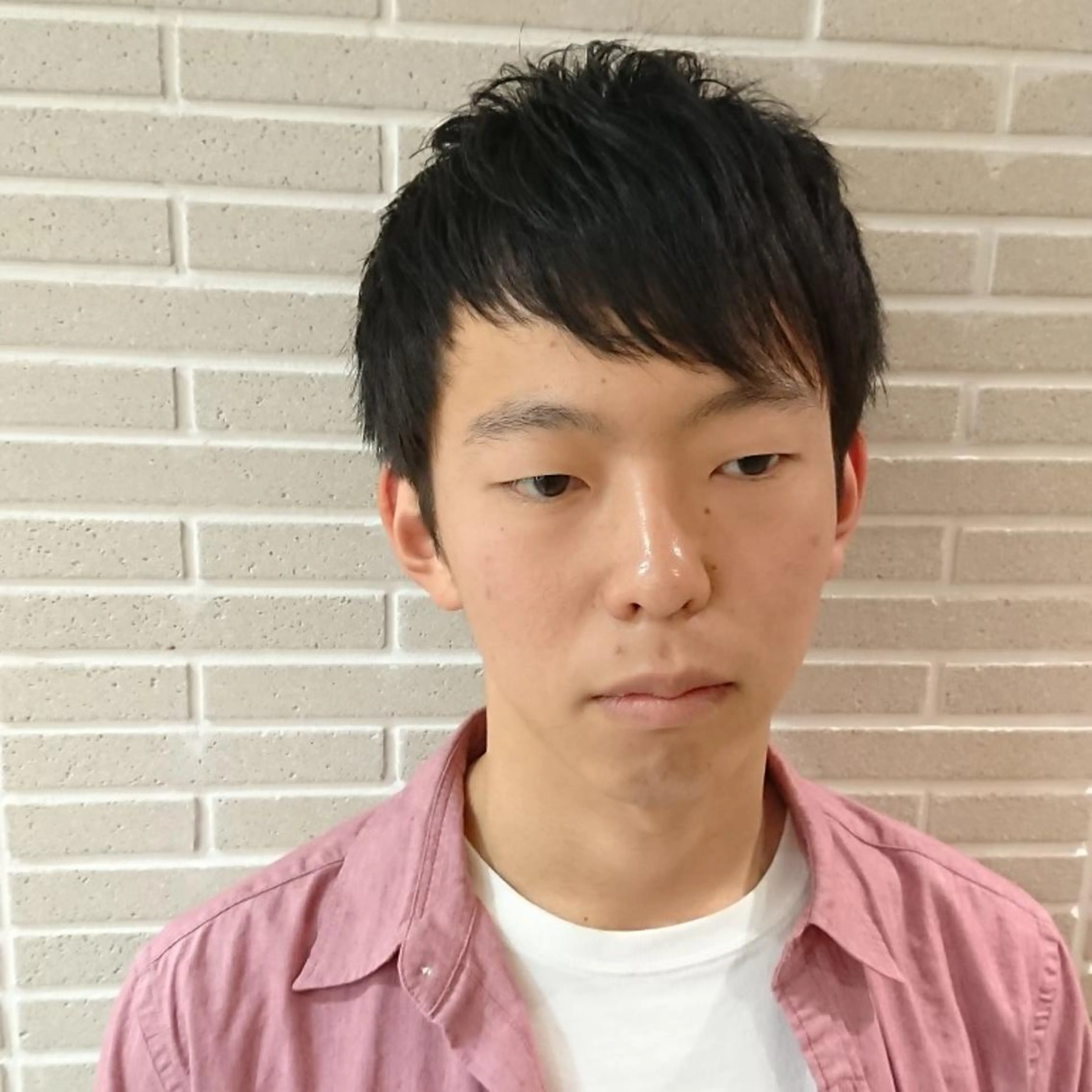 メンズ カット パーマ ブリーチ/ヘアケア/ 艶髪/イギチハルのヘアスタイル