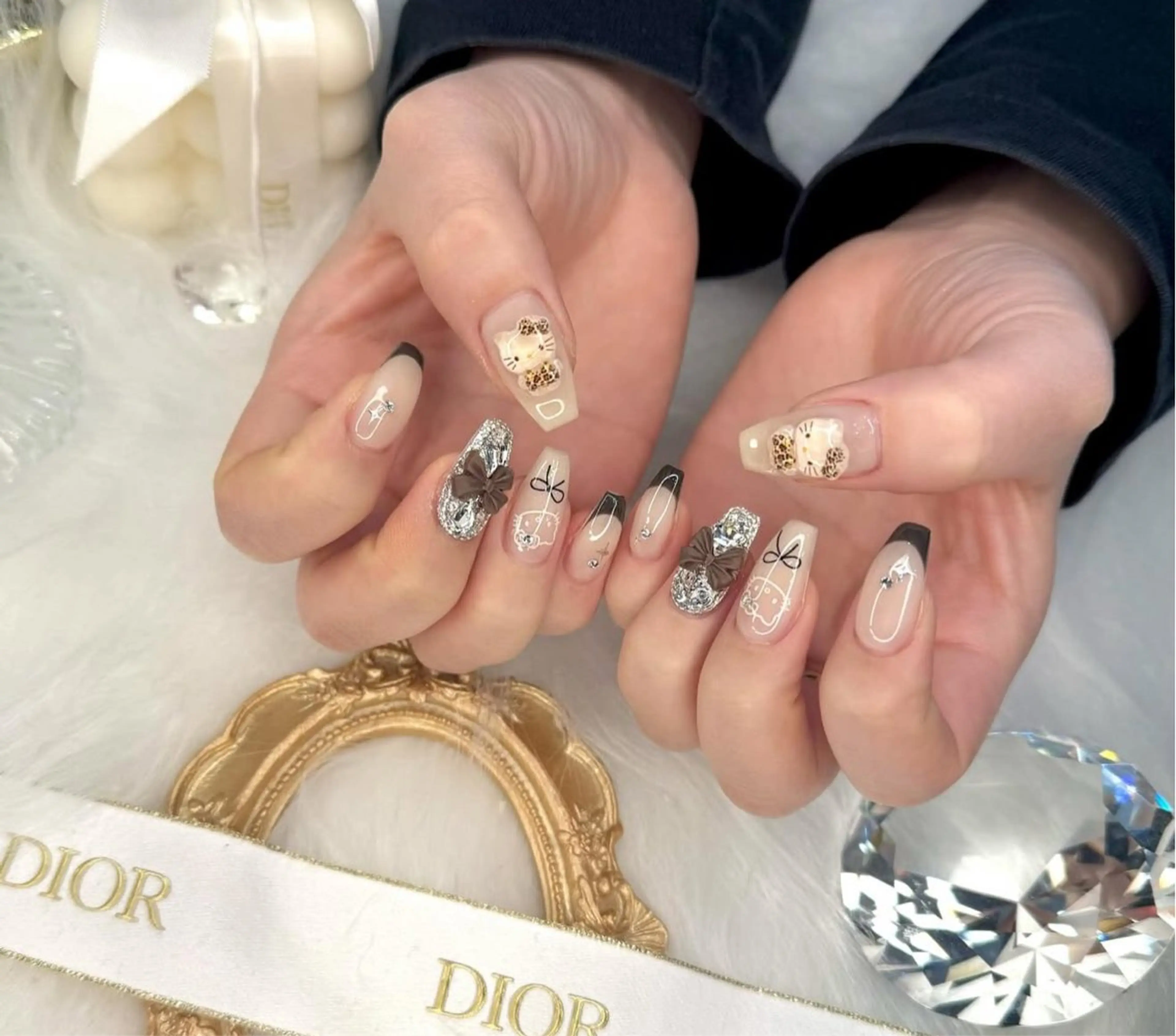 ネイル アニマル柄 オーロラネイル チークネイル フラッシュネイル ジェルネイル ハンドネイル Hinaa 池袋のネイルデザイン