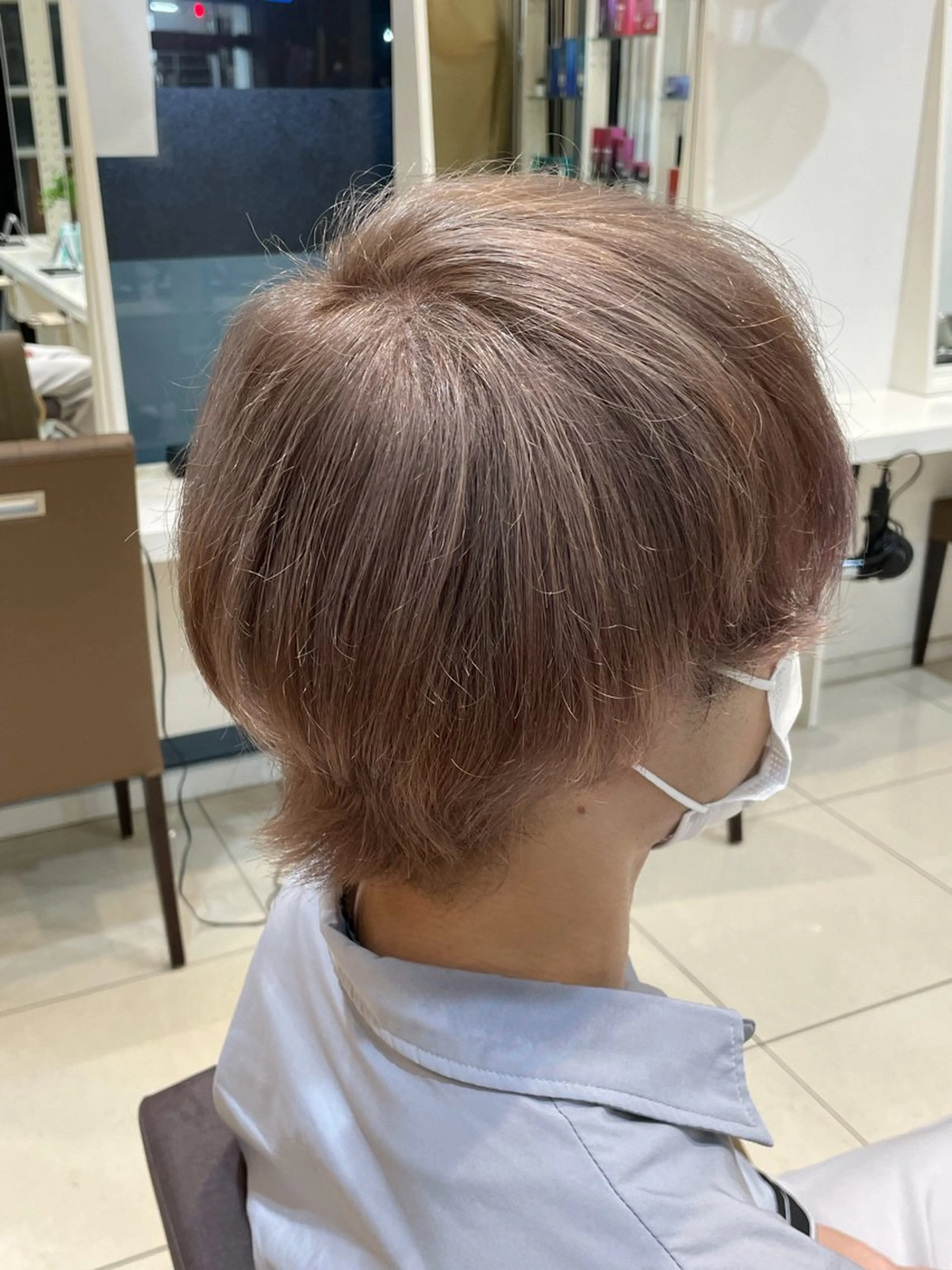 ショート カラー グレージュ カット ヘアカラー トリートメント 《ブリーチ/赤み消し /髪質改善》若松良樹のヘアスタイル