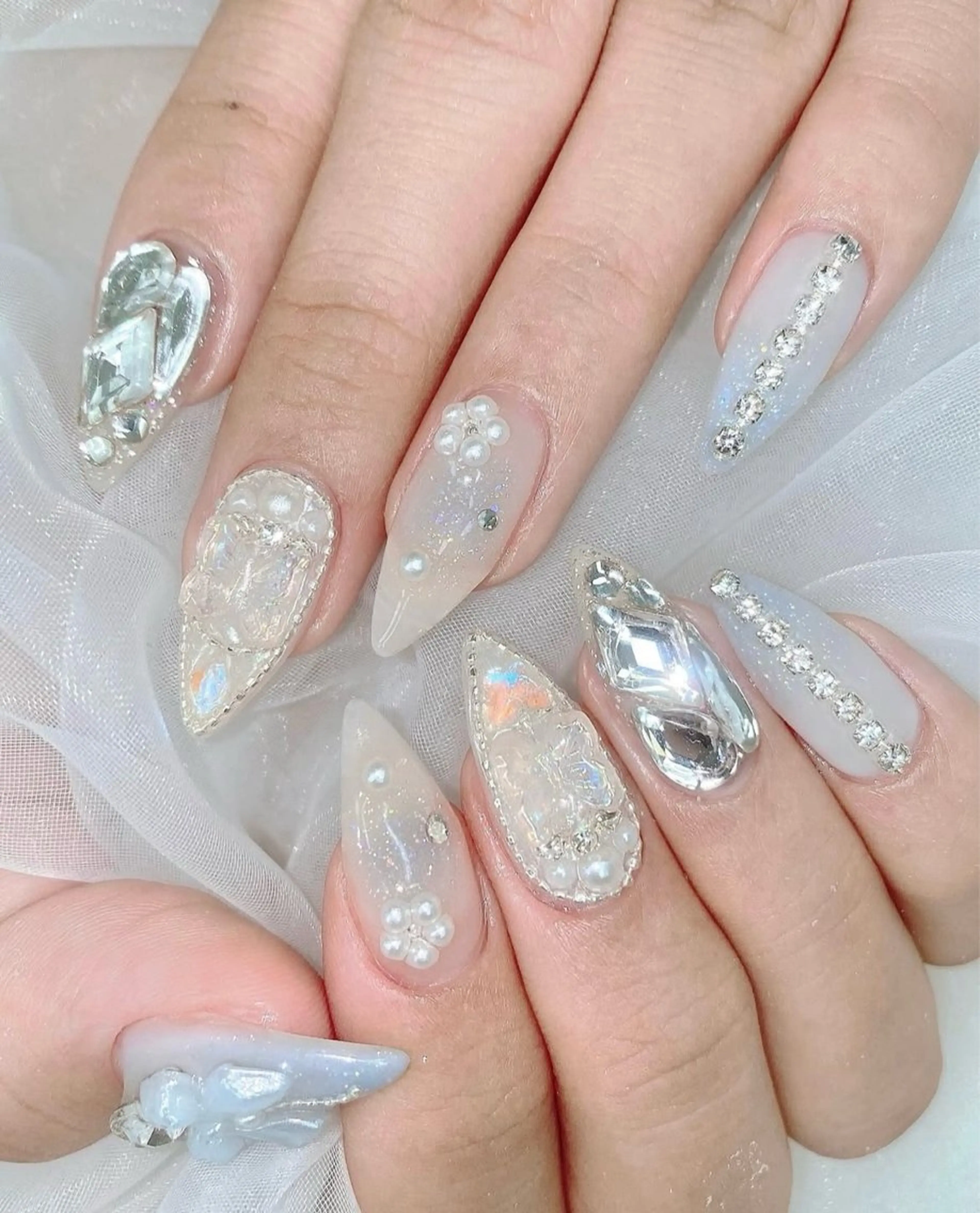 ネイル 長さ出し フレンチネイル グラデーション 卒業式 マグネットネイル ハンドネイル MIHANA HIKARIのネイルデザイン