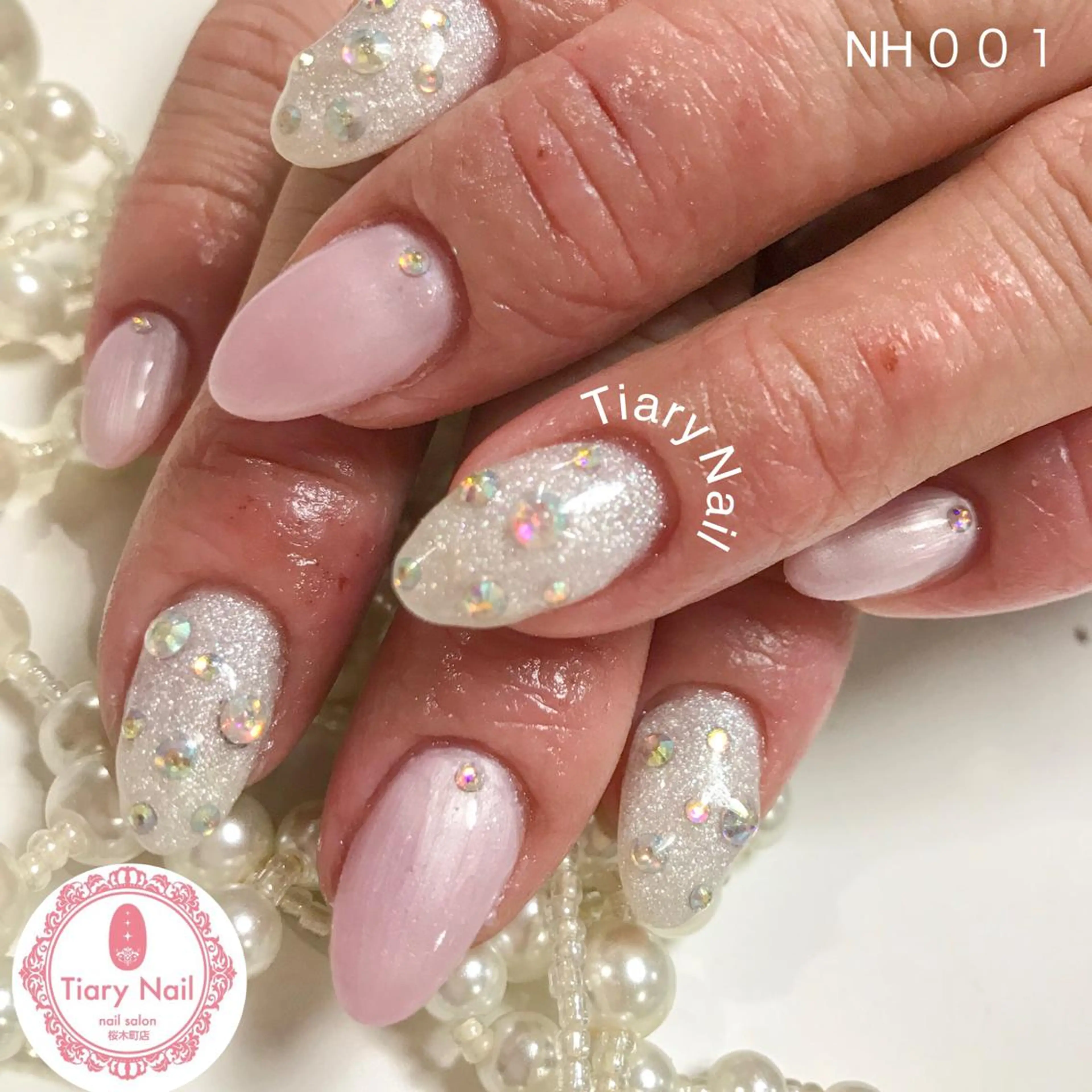 ネイル 💗🪽Tiary Nail🪽💗のネイルデザイン