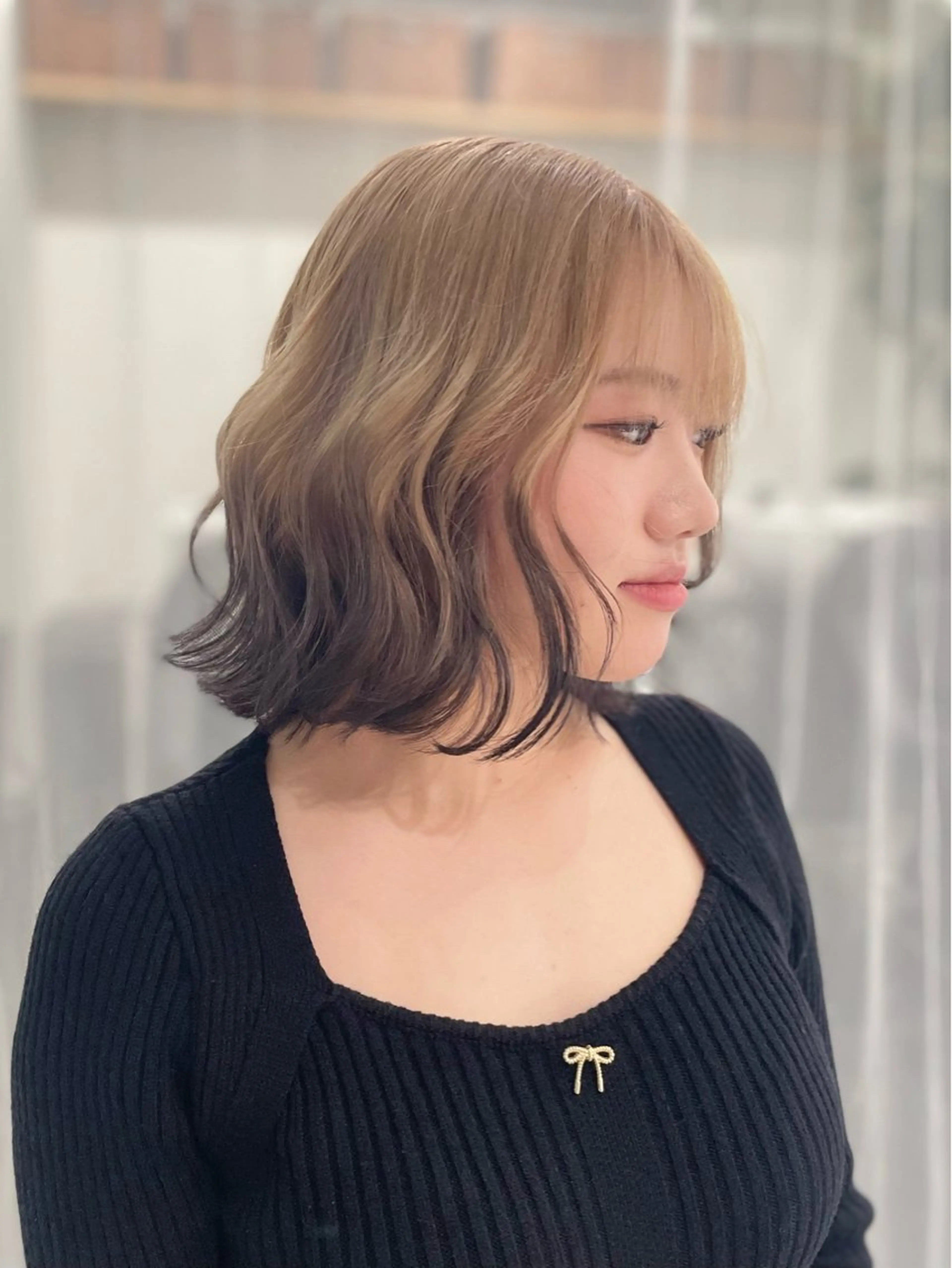 ミディアム ヘアカラー トリートメント GaKu/ハイトーン /ブリーチ/レイヤーのヘアスタイル