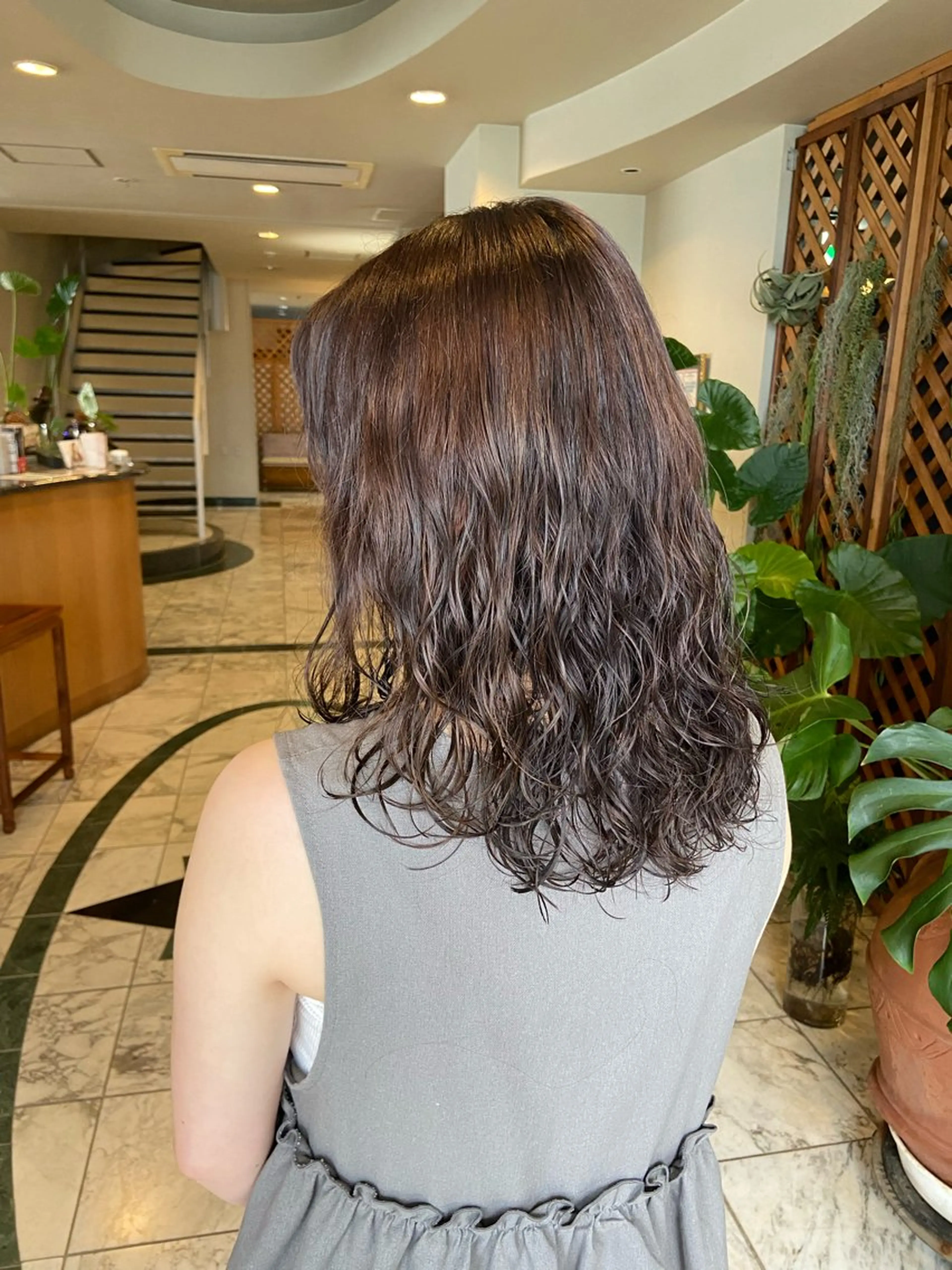 ミディアム パーマ ASAKURA所属・ASAKURA 美容室のヘアスタイル