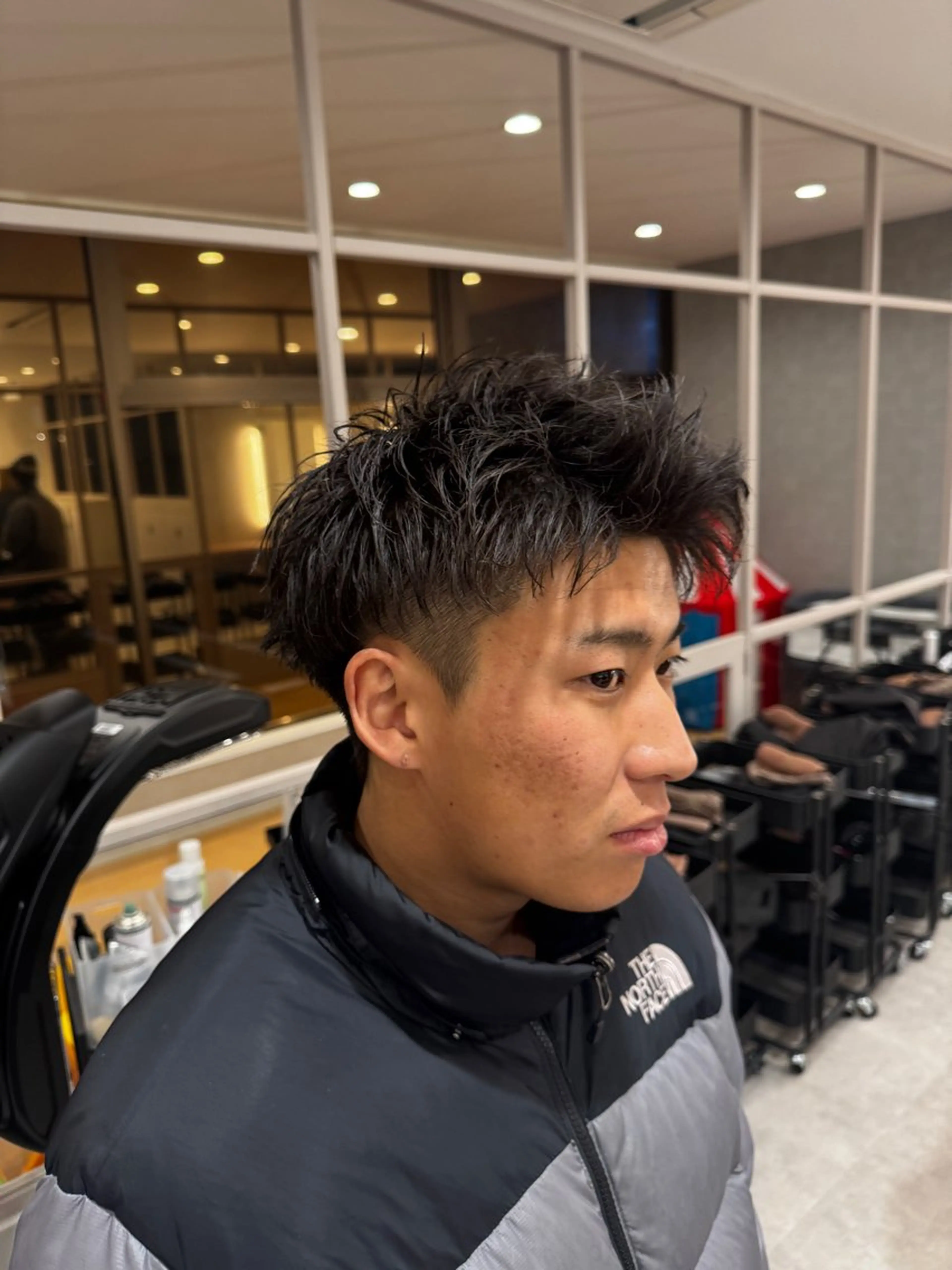 メンズ 🫧透明感カラー🫧 ロン毛美容師のヘアスタイル