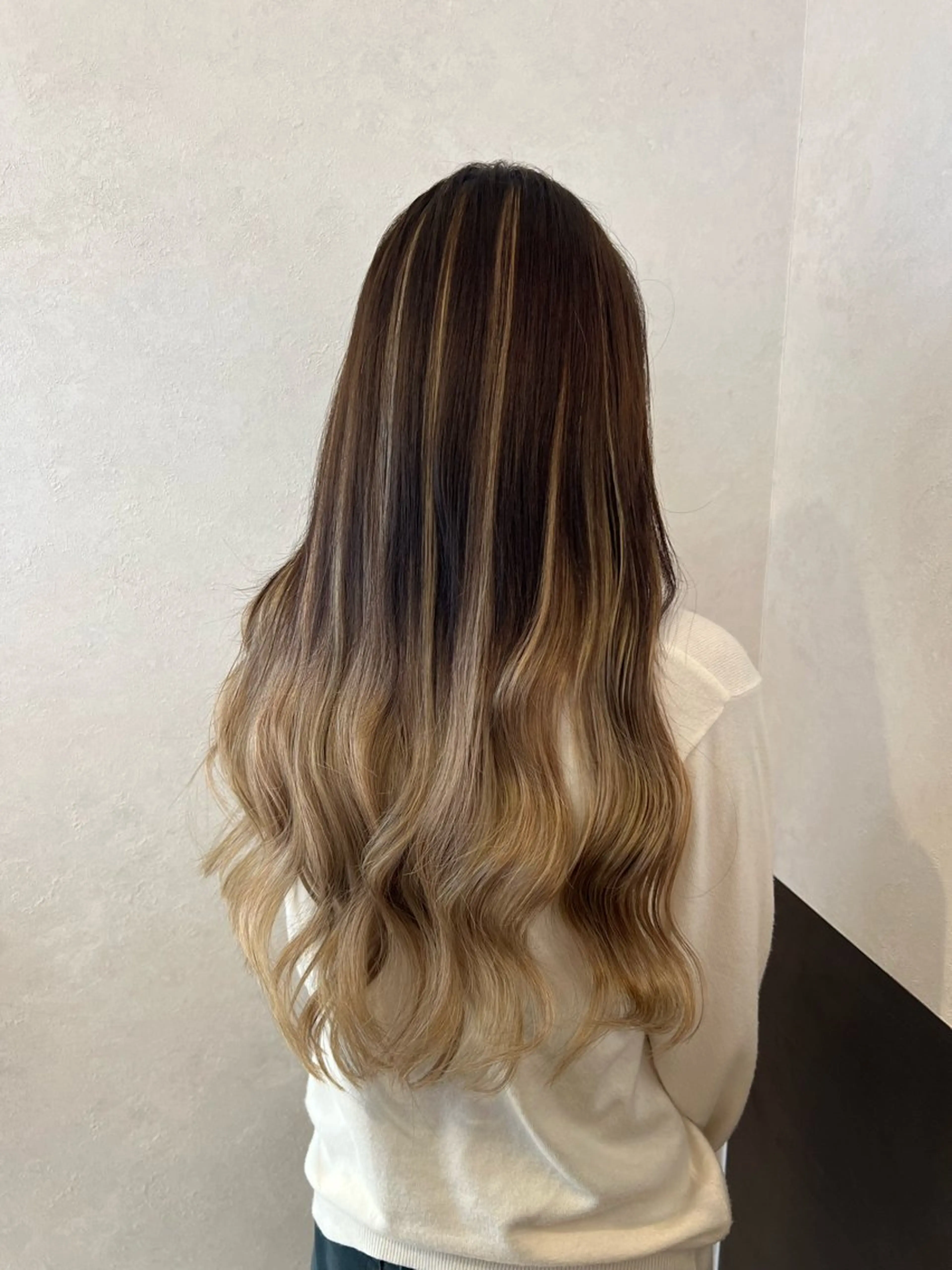 ロング 🖤複雑履歴ブリーチ Mizuki 🖤のヘアスタイル