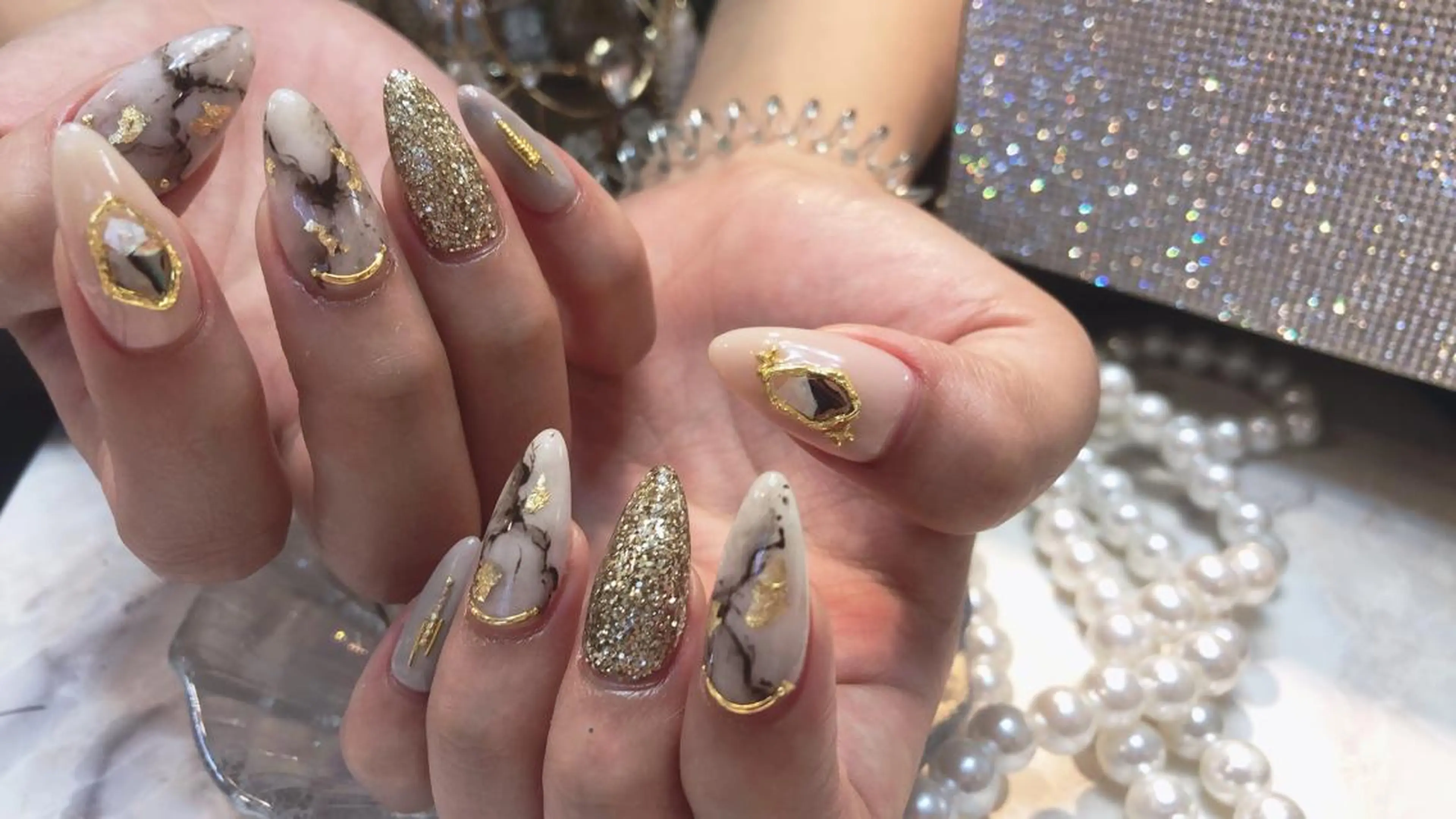 ロング ネイル ハンドネイル 長さ出し専門 nynaのネイルデザイン