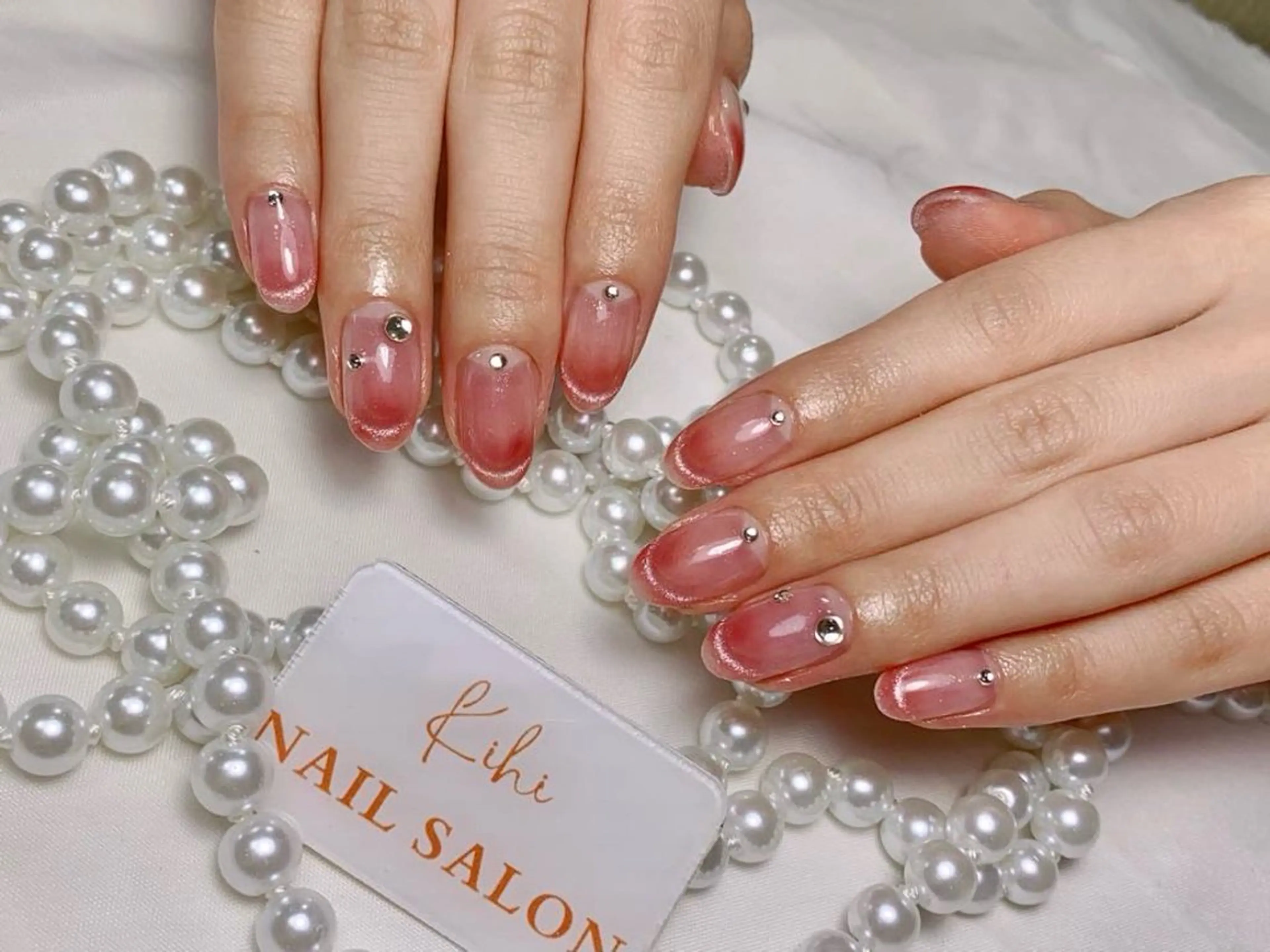 ネイル アートネイル フレンチネイル ジェルネイル グラデーション 韓国ネイル ハンドネイル ハンドケア さくら💮💮 【オフ無料】のネイルデザイン