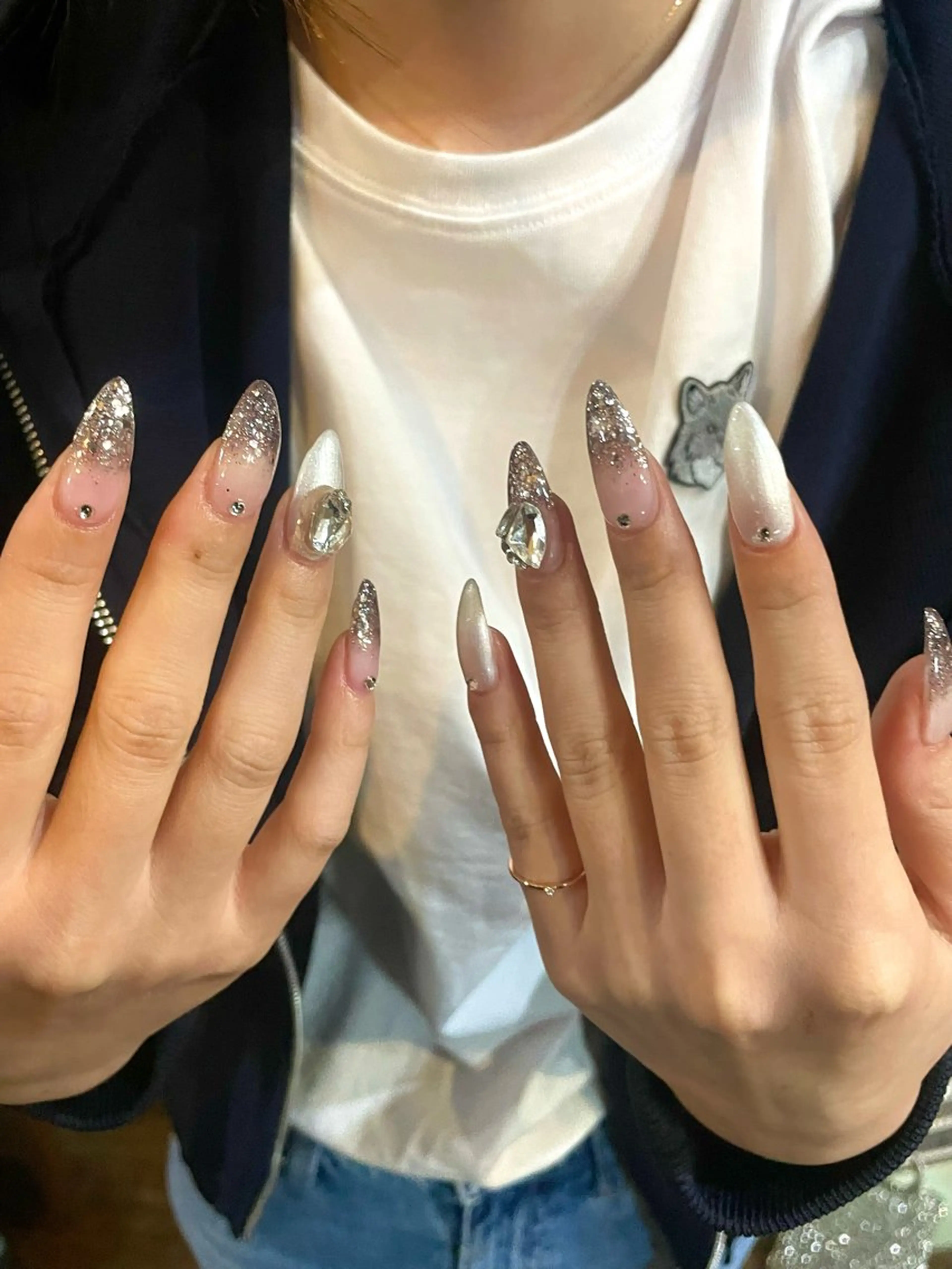 ネイル ラメ(グリッター) ラメグラデーション ロングネイル ハンドネイル IROHA NAIL Kurumi🪽🫧のネイルデザイン