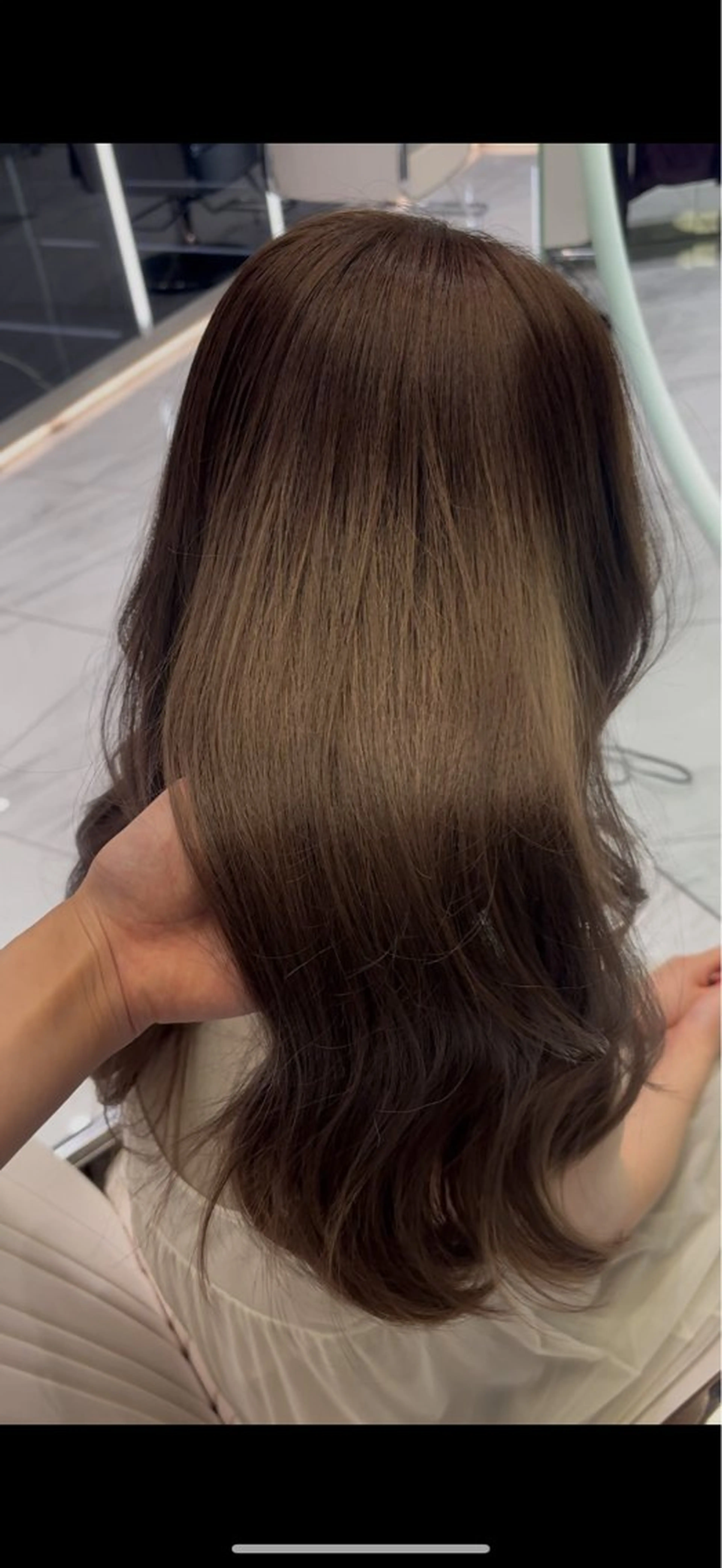 ロング カラー ヘアアレンジ ベージュカラー ブリーチ ヘーゼル ブリーチなしカラー 髪質改善 トリートメント RioN/網紅ヘア 🩶透明感艶カラーのヘアスタイル