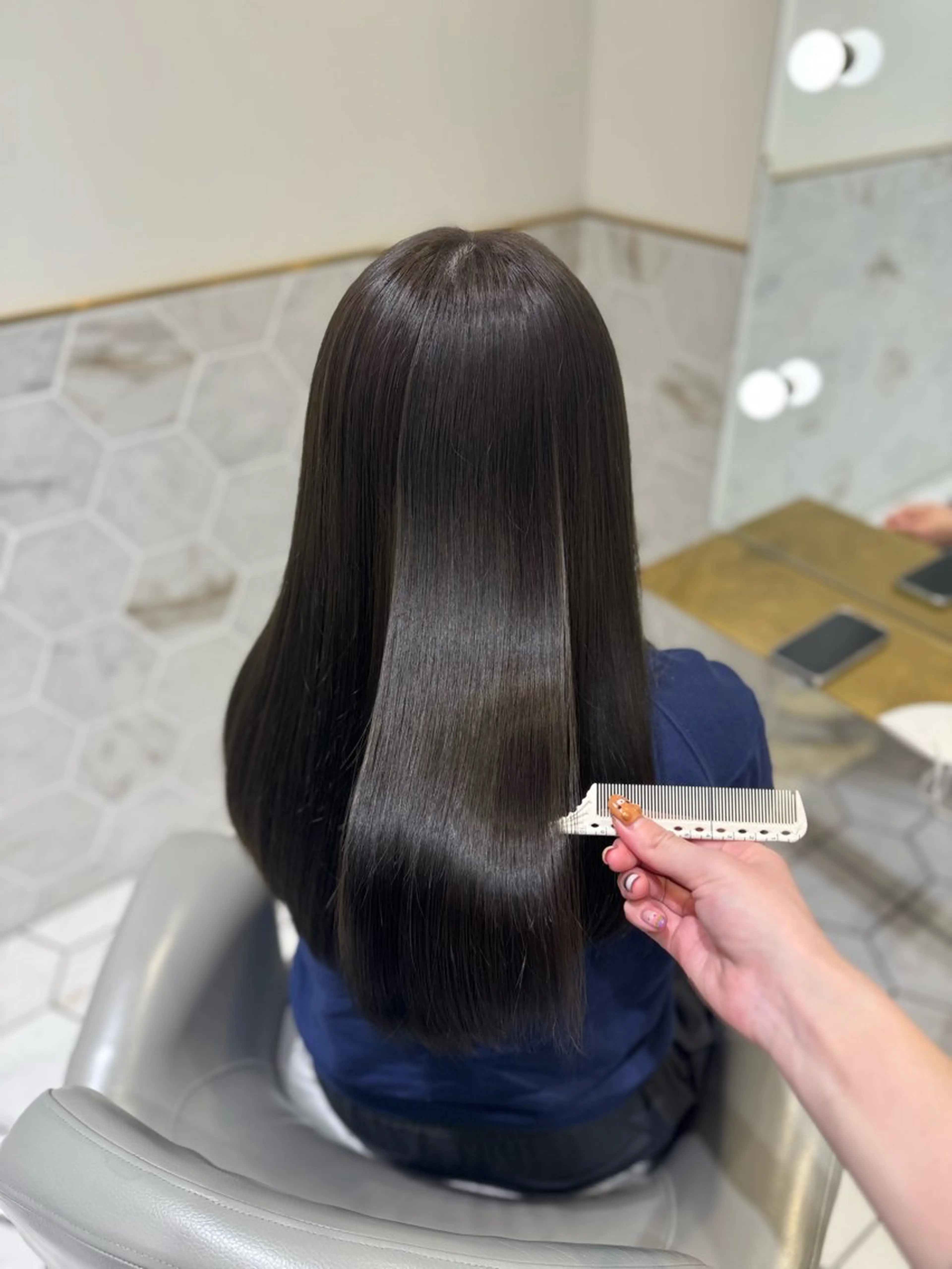 リタッチグレイカラー白髪染め【クイックスパ＋OLAPLEXトリートメント付き✨】炭酸泉使用🫧の写真