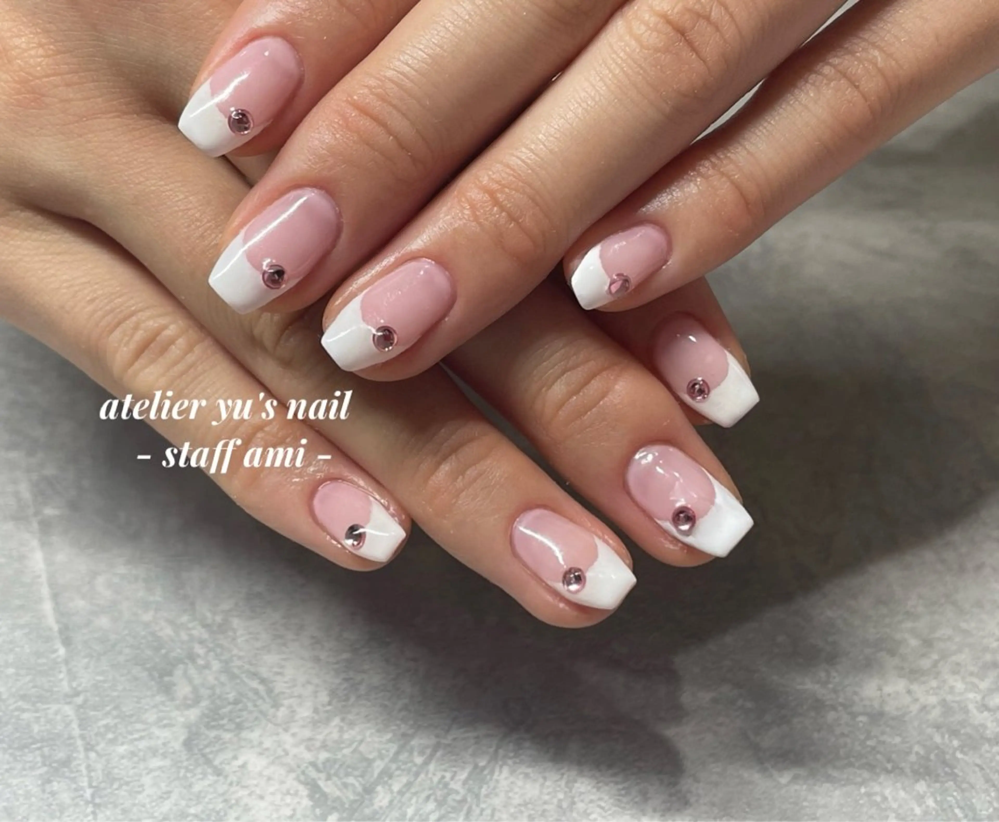 ネイル フレンチネイル シンプルネイル ストーンネイル ハンドネイル ハンドケア atelier yu's nailのネイルデザイン