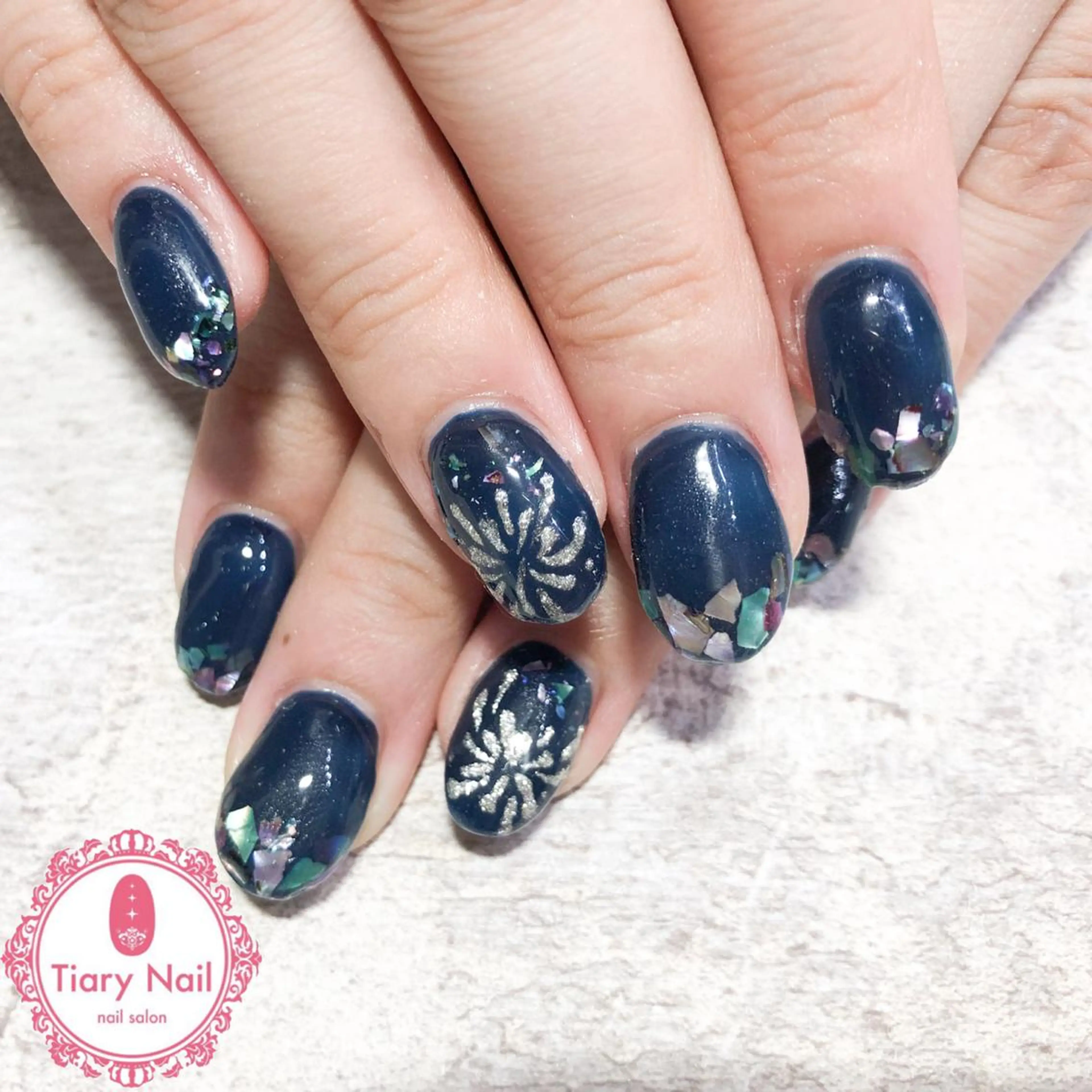 ネイル tiarynail K K🐼のネイルデザイン
