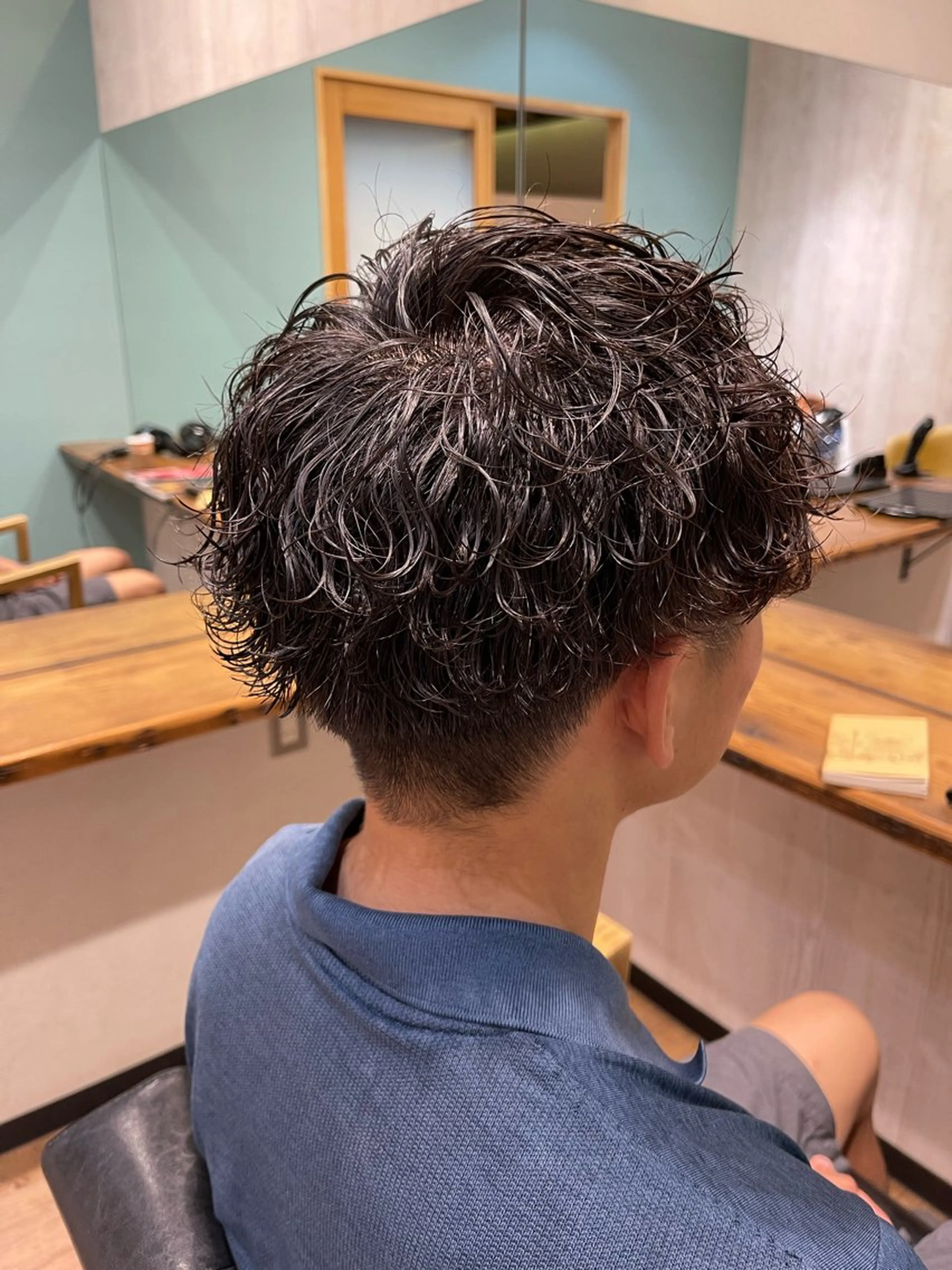 ショート パーマ メンズ メンズパーマ 波巻きパーマ カット パーマ Rolen.所属・佐藤 海璃のヘアスタイル