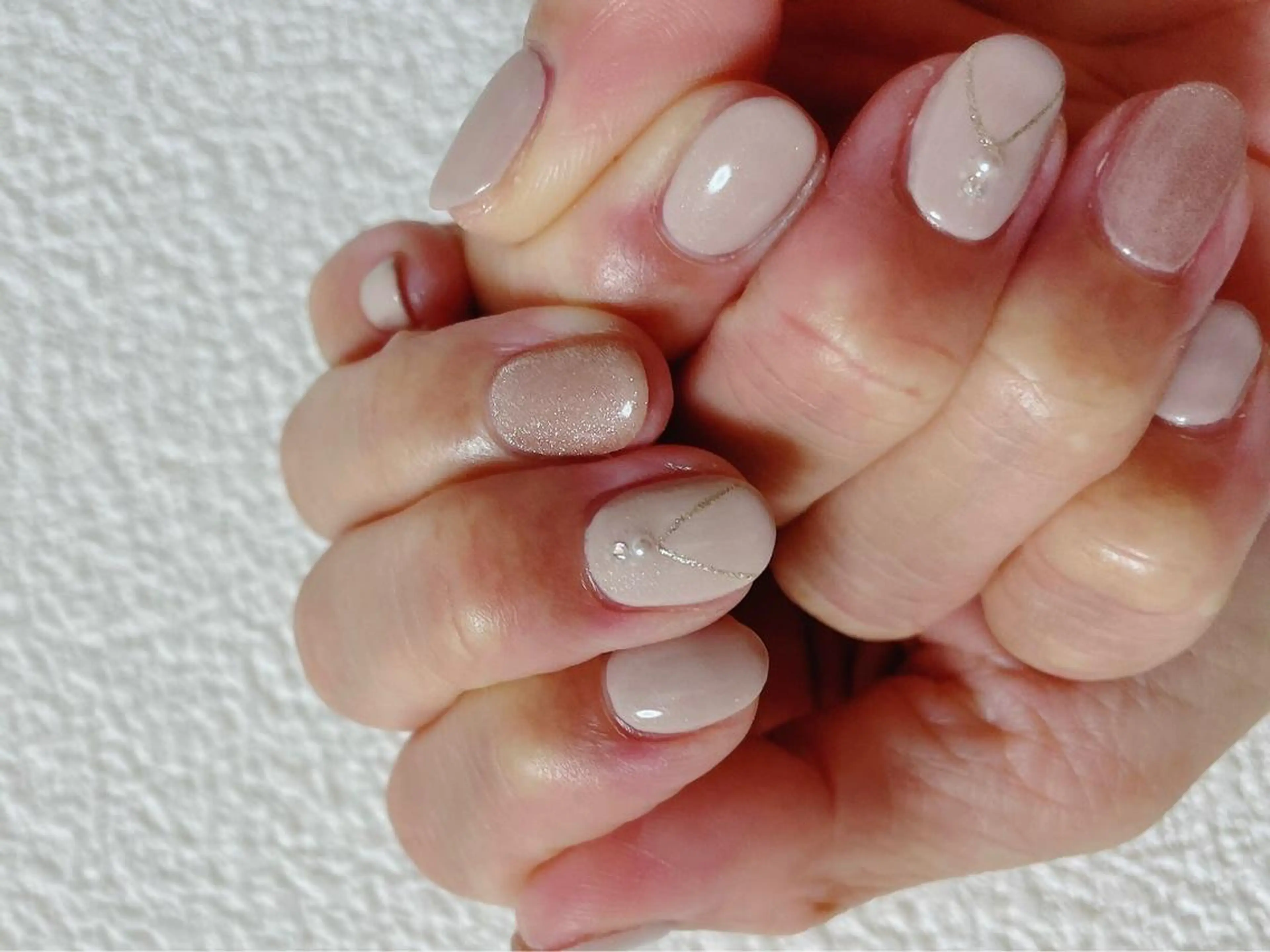 ネイル オーロラネイル フラワーネイル フットネイル フレンチネイル ジェルネイル mogunail &blowのネイルデザイン