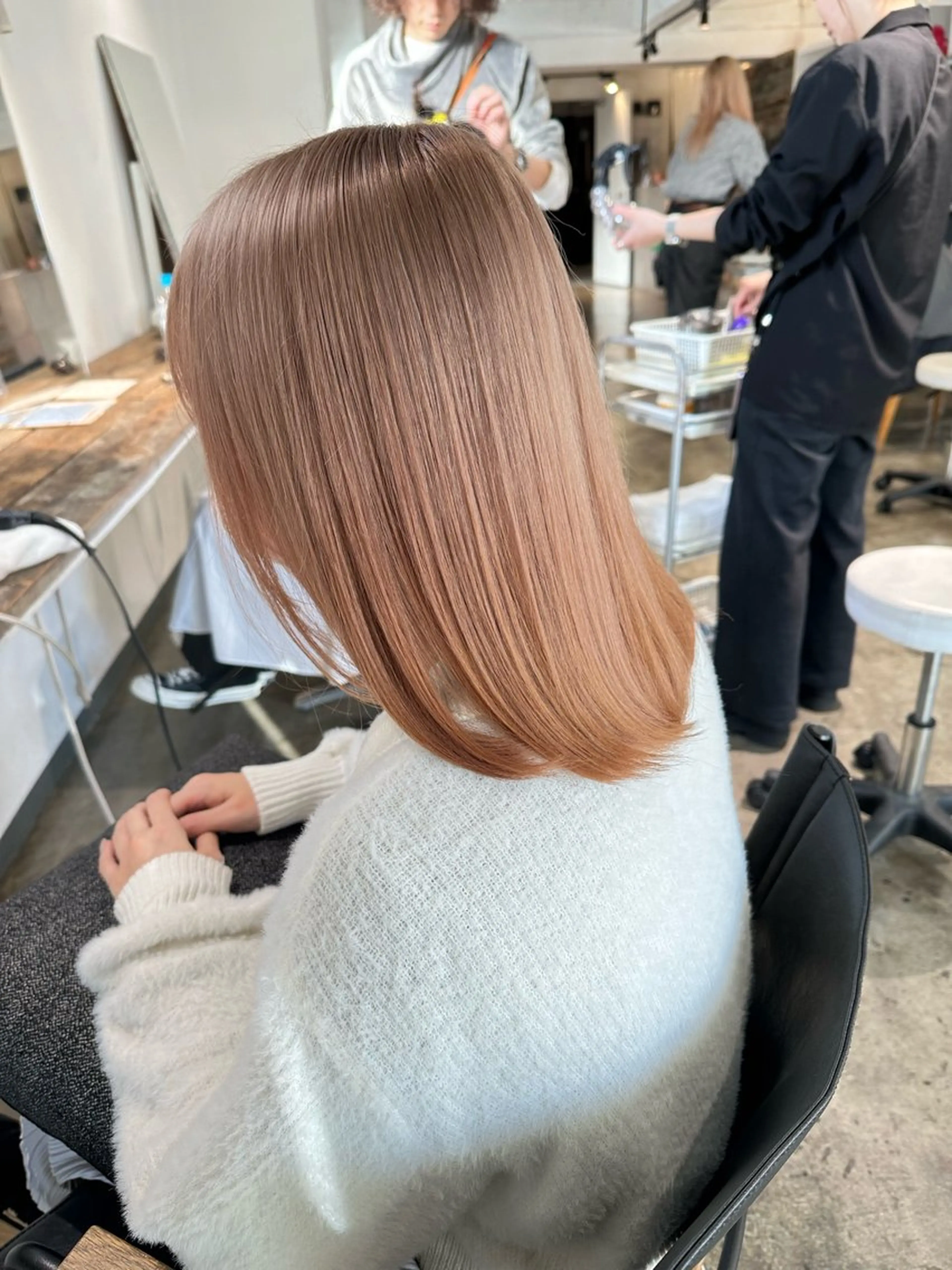 ミディアム カラー ヘアカラー トリートメント ヘアセット ✨艶ブリーチカラー ✨四ノ宮裕己のヘアスタイル