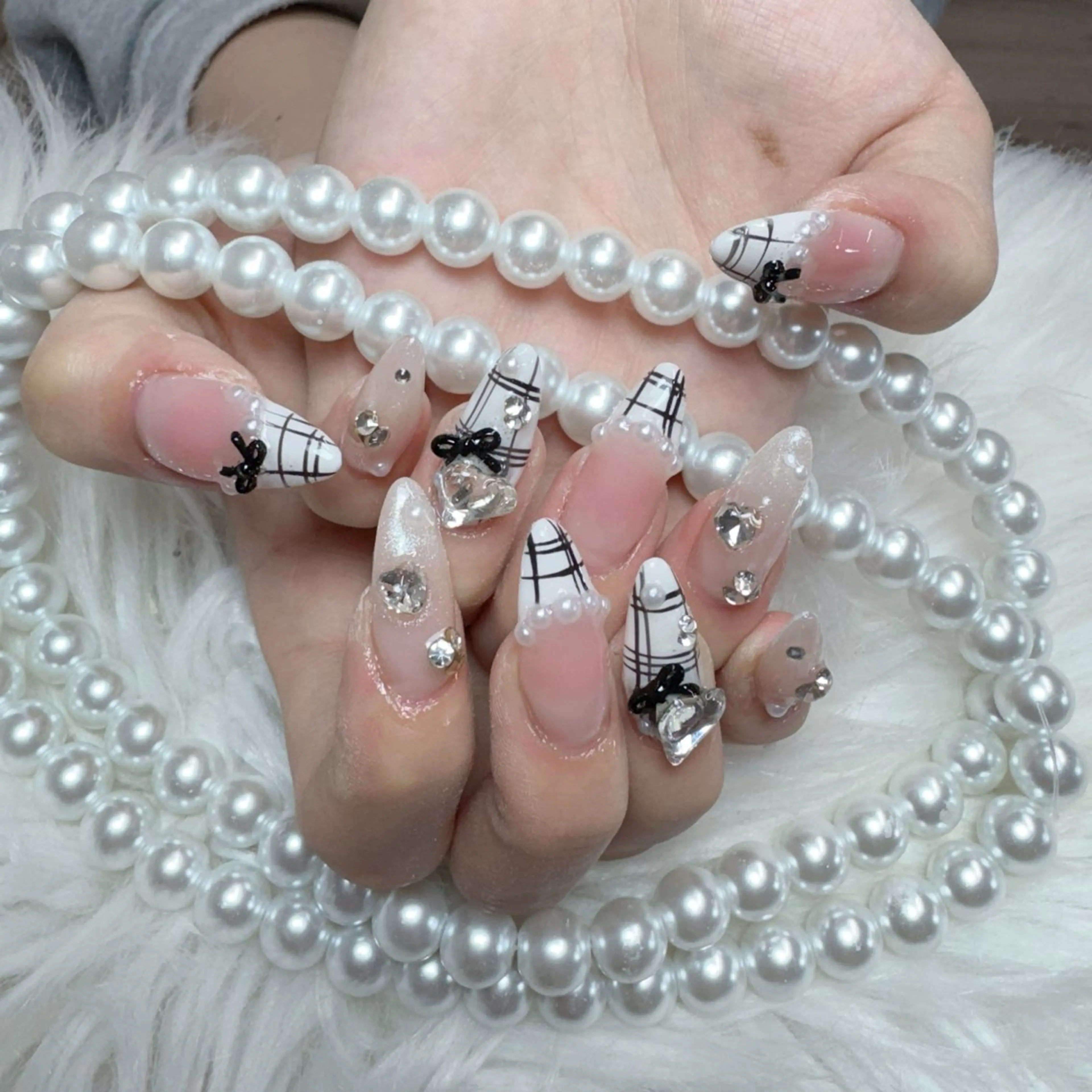 ネイル ハンドネイル 🎀nana🫧 ワンホンネイル🎀のネイルデザイン