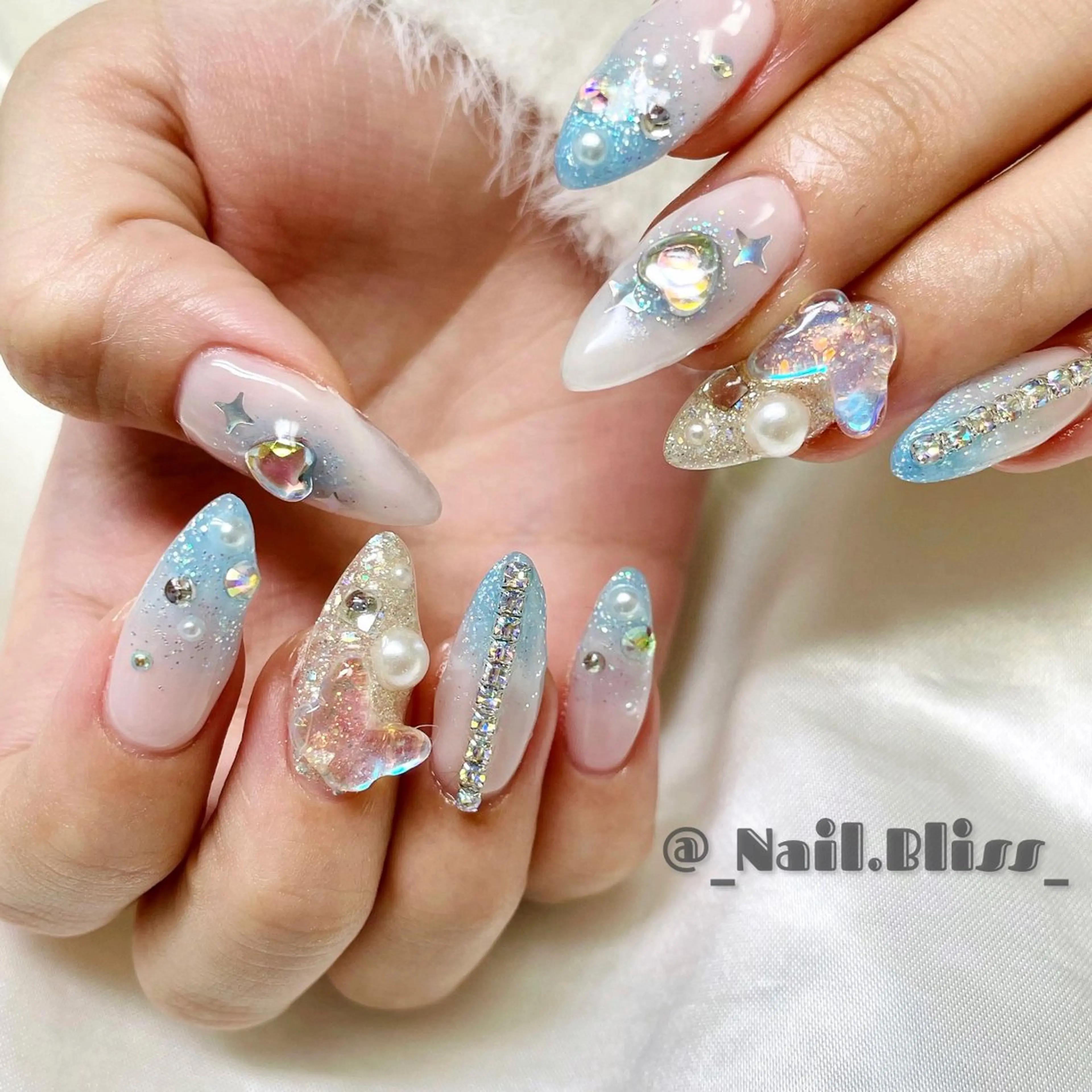 ネイル ラメ(グリッター) 水色 ハンドネイル NAIL BLISSのネイルデザイン