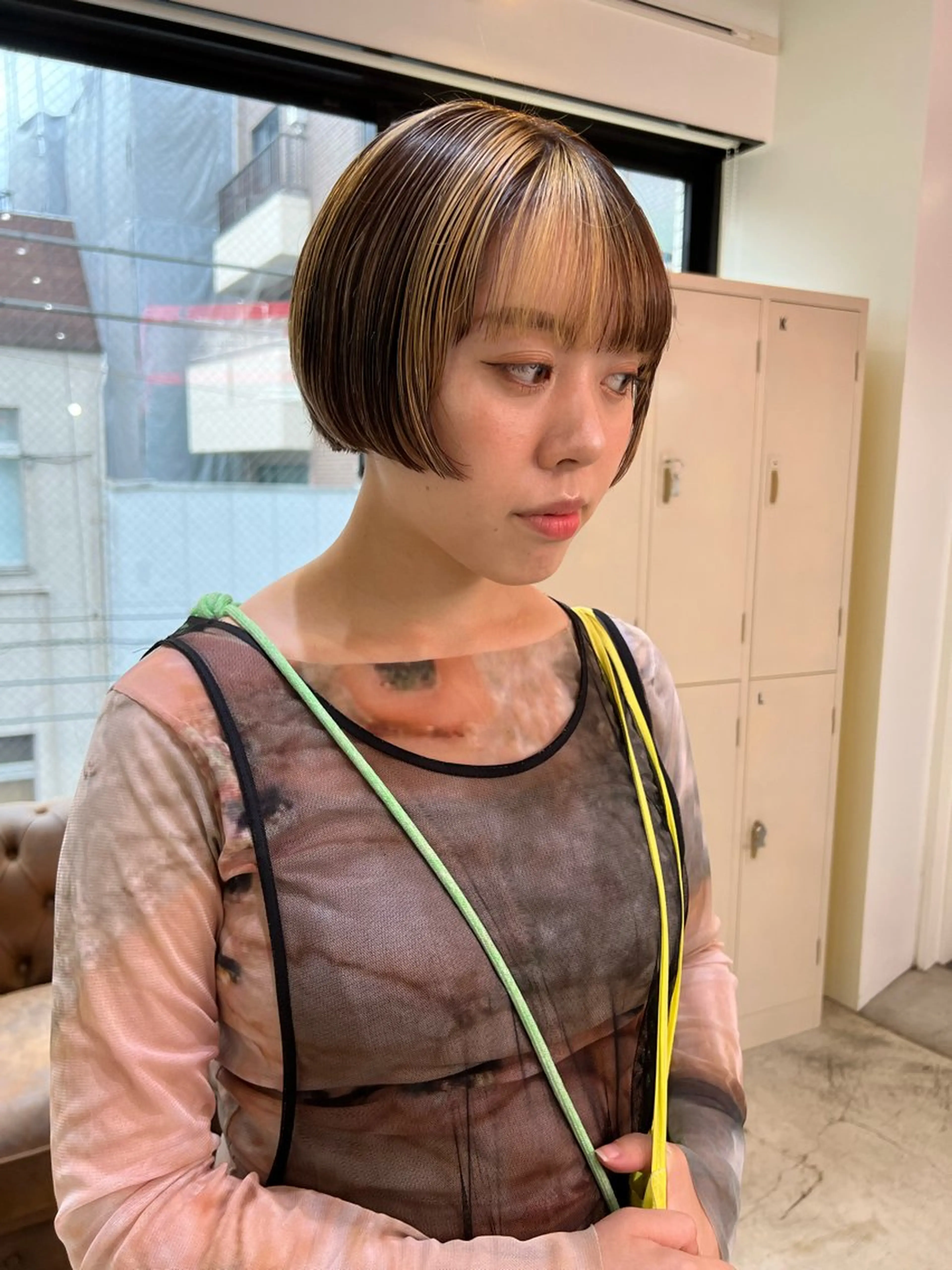 🟤ブリーチ込み🟤デザインハイライトカラー＋プチトリートメント[ホイル入れ放題]の写真